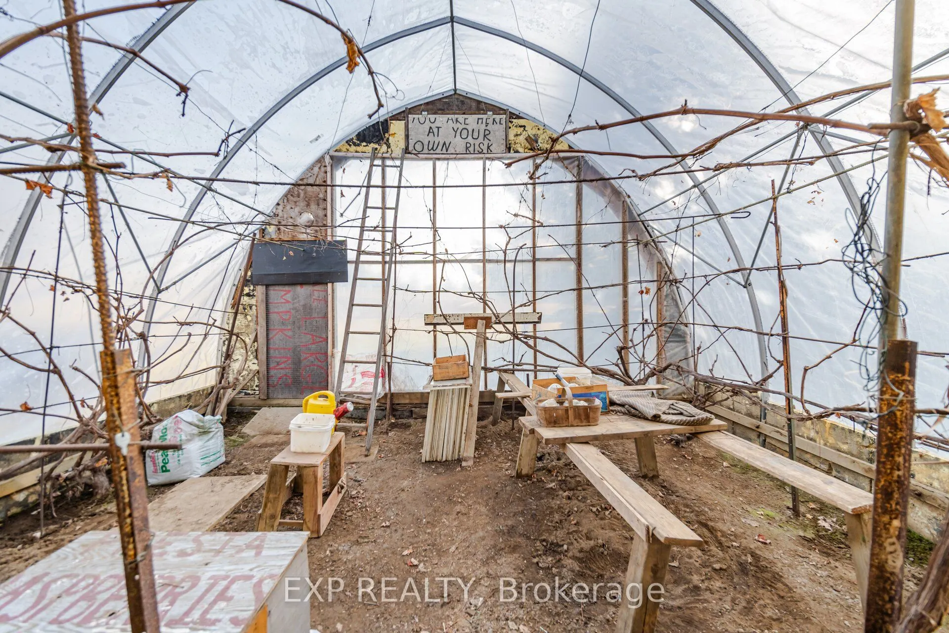 1243 Highway 5 West Highway