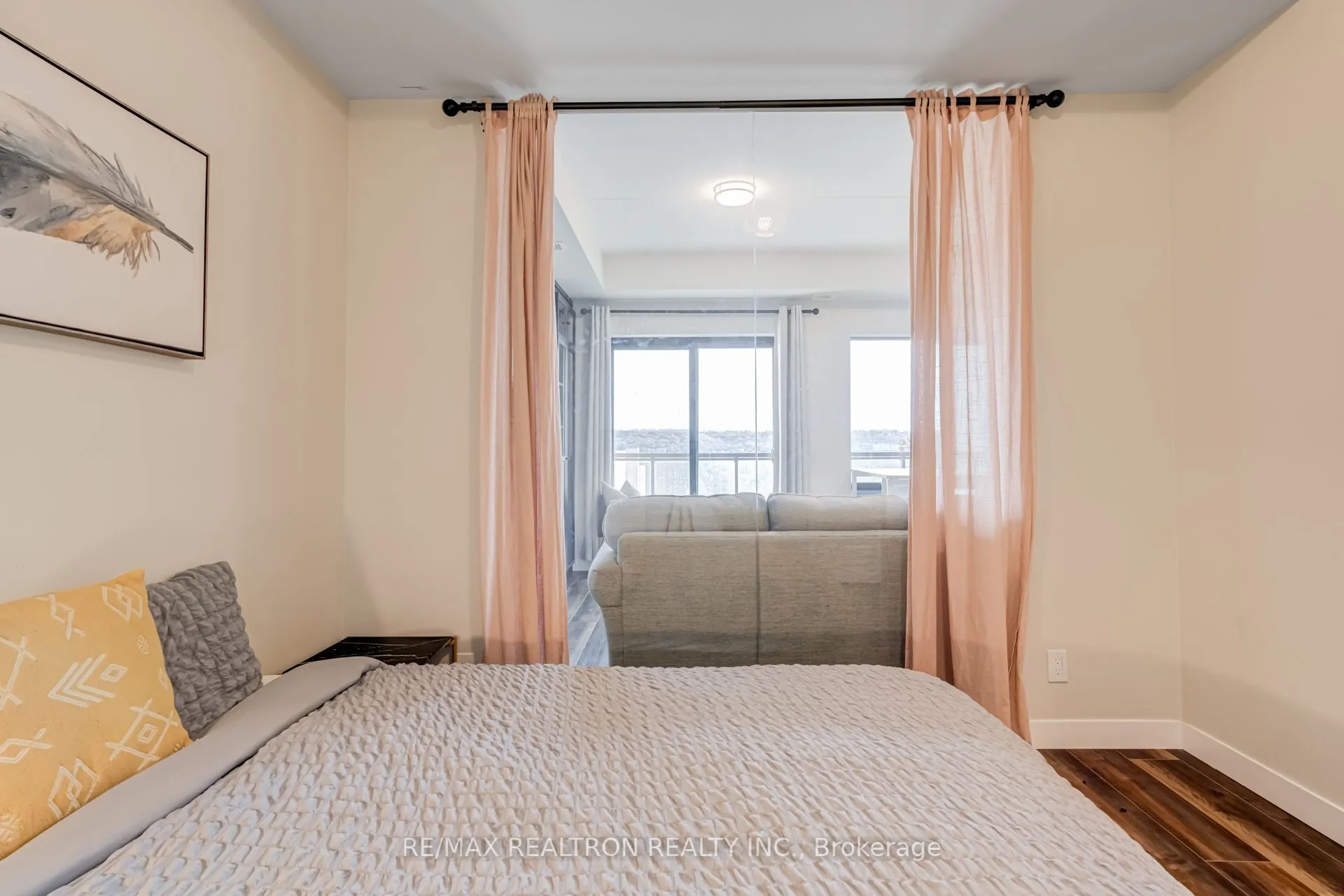 15 Queen Street S, #1701