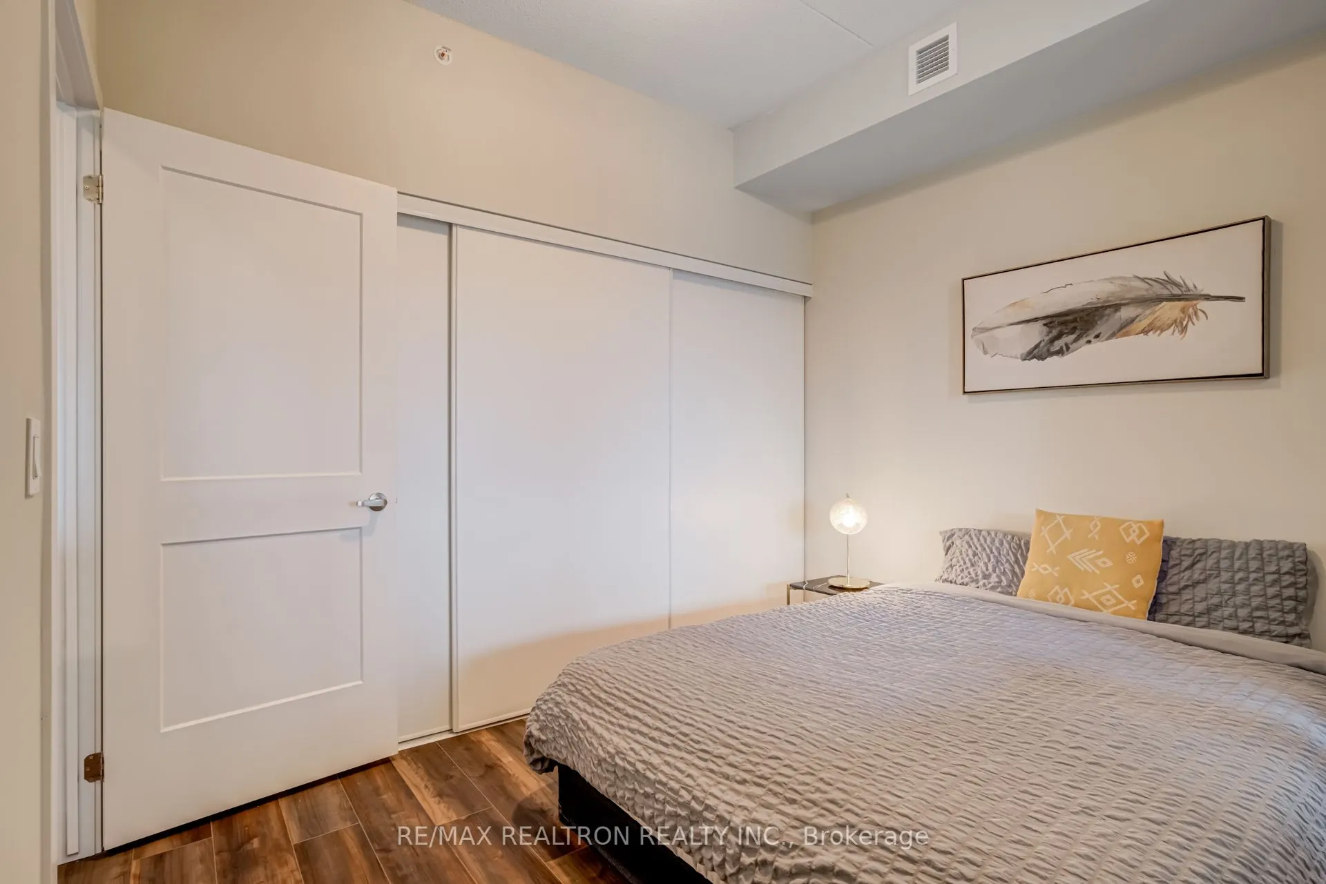 15 Queen Street S, #1701