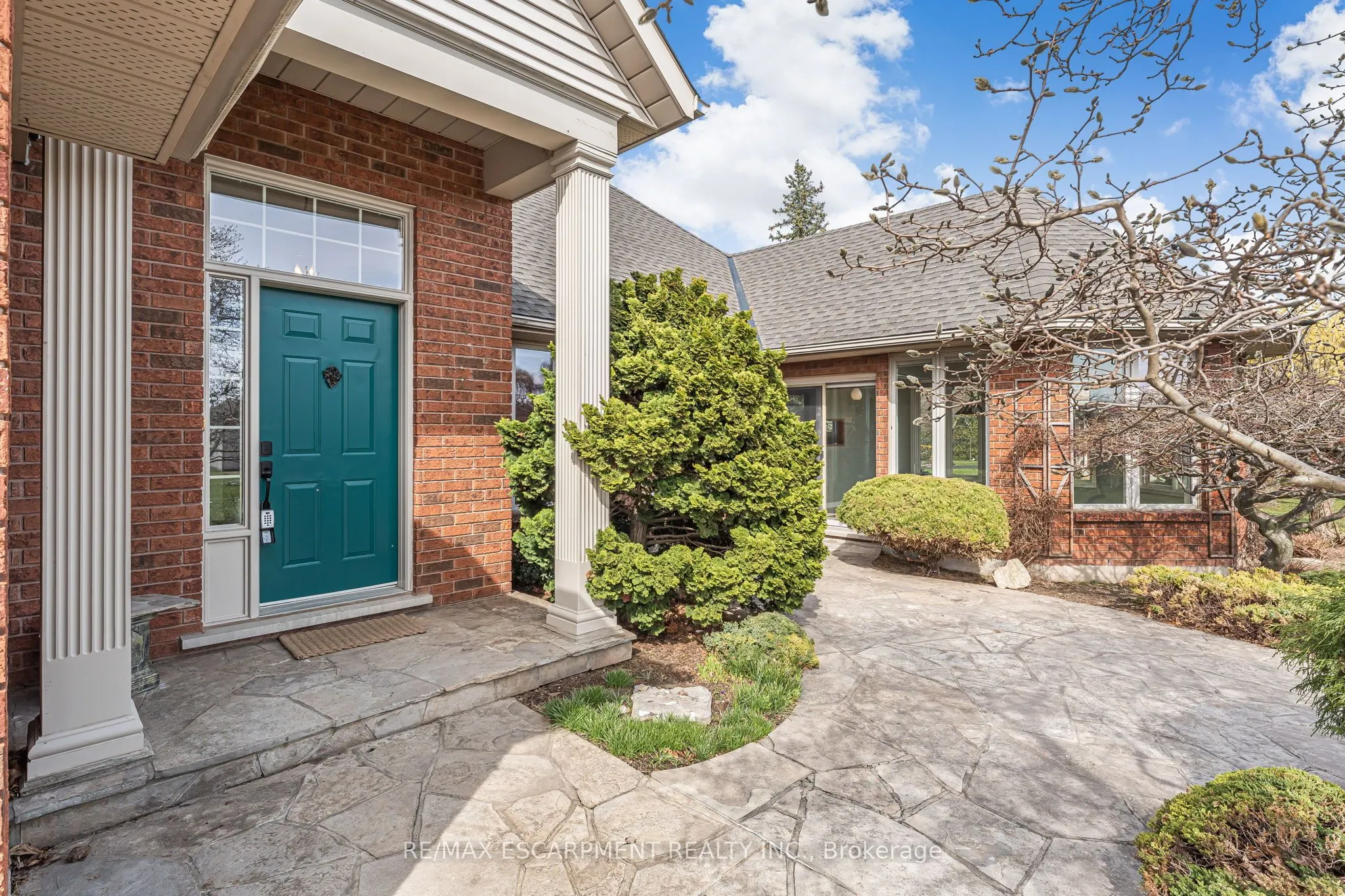 3503 Lakeshore Road