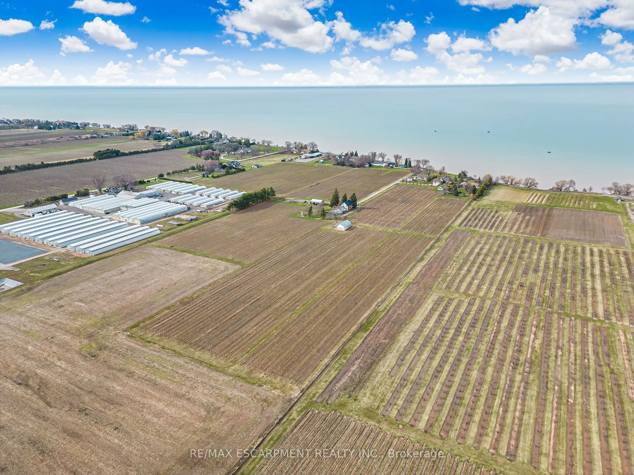 3503 Lakeshore Road