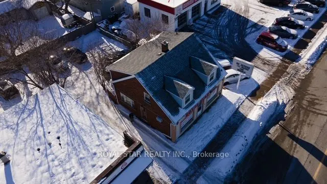 2139 Kingsway Drive