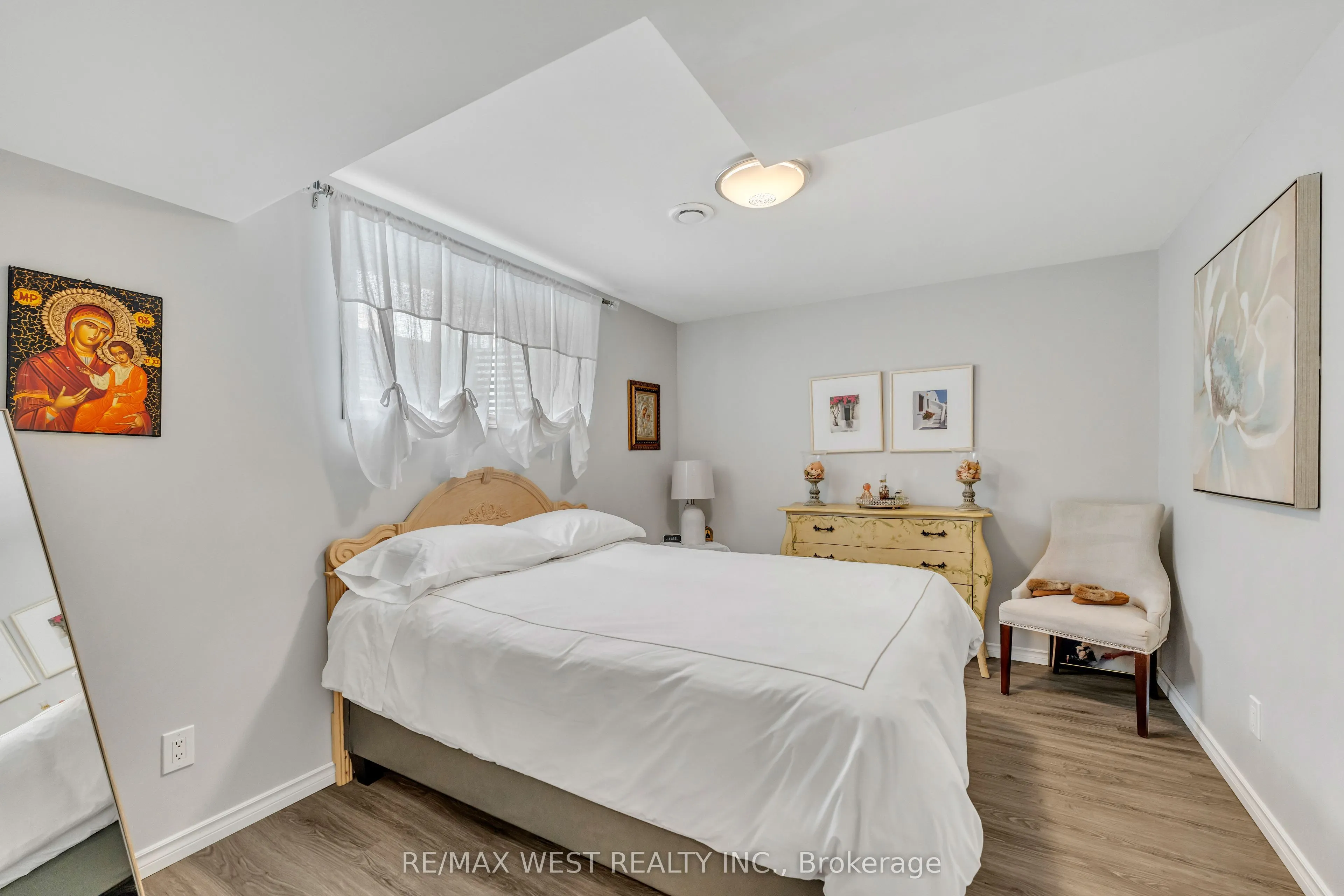 12 Covington Crescent
