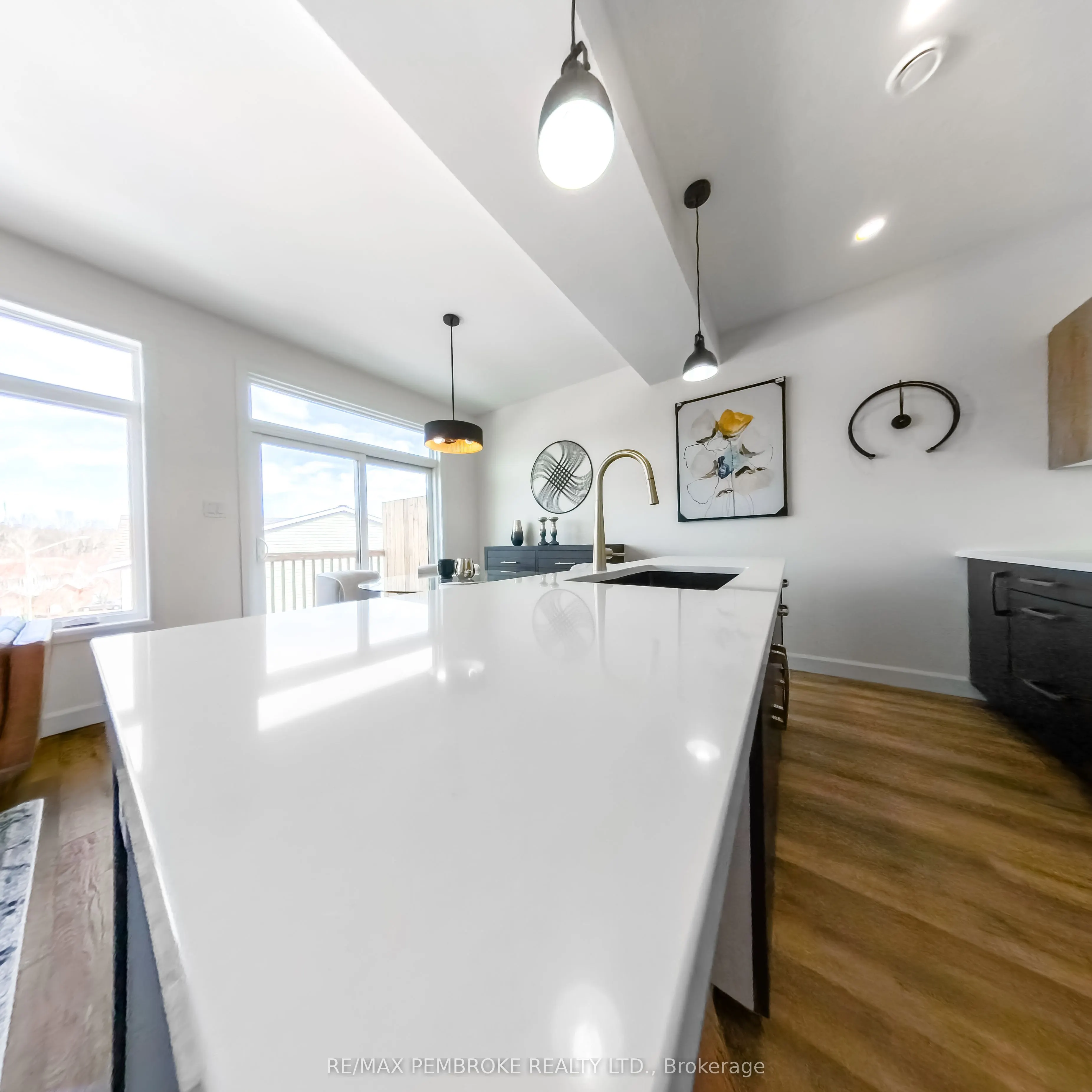11 NORTHBROOK Street