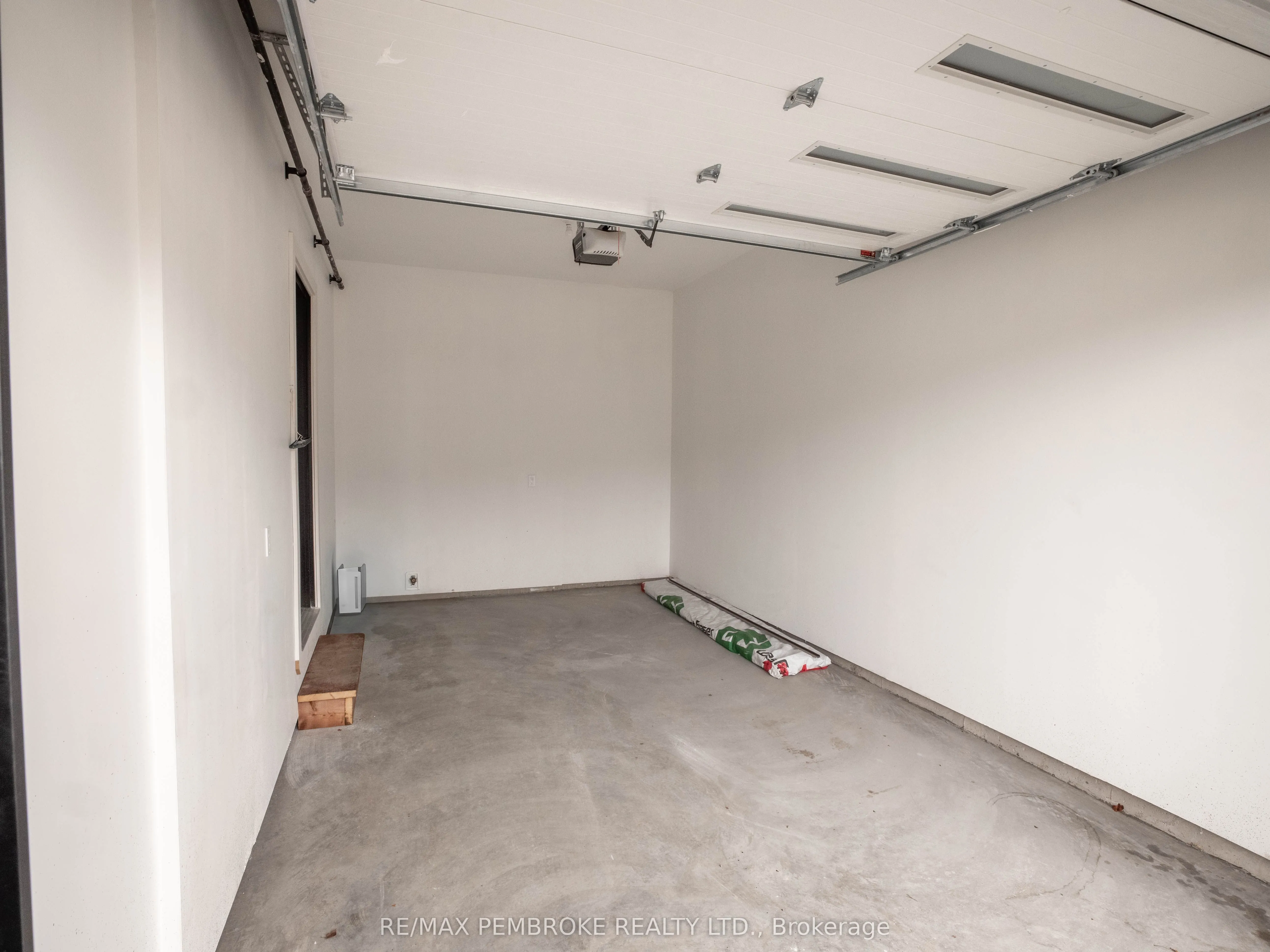 11 NORTHBROOK Street