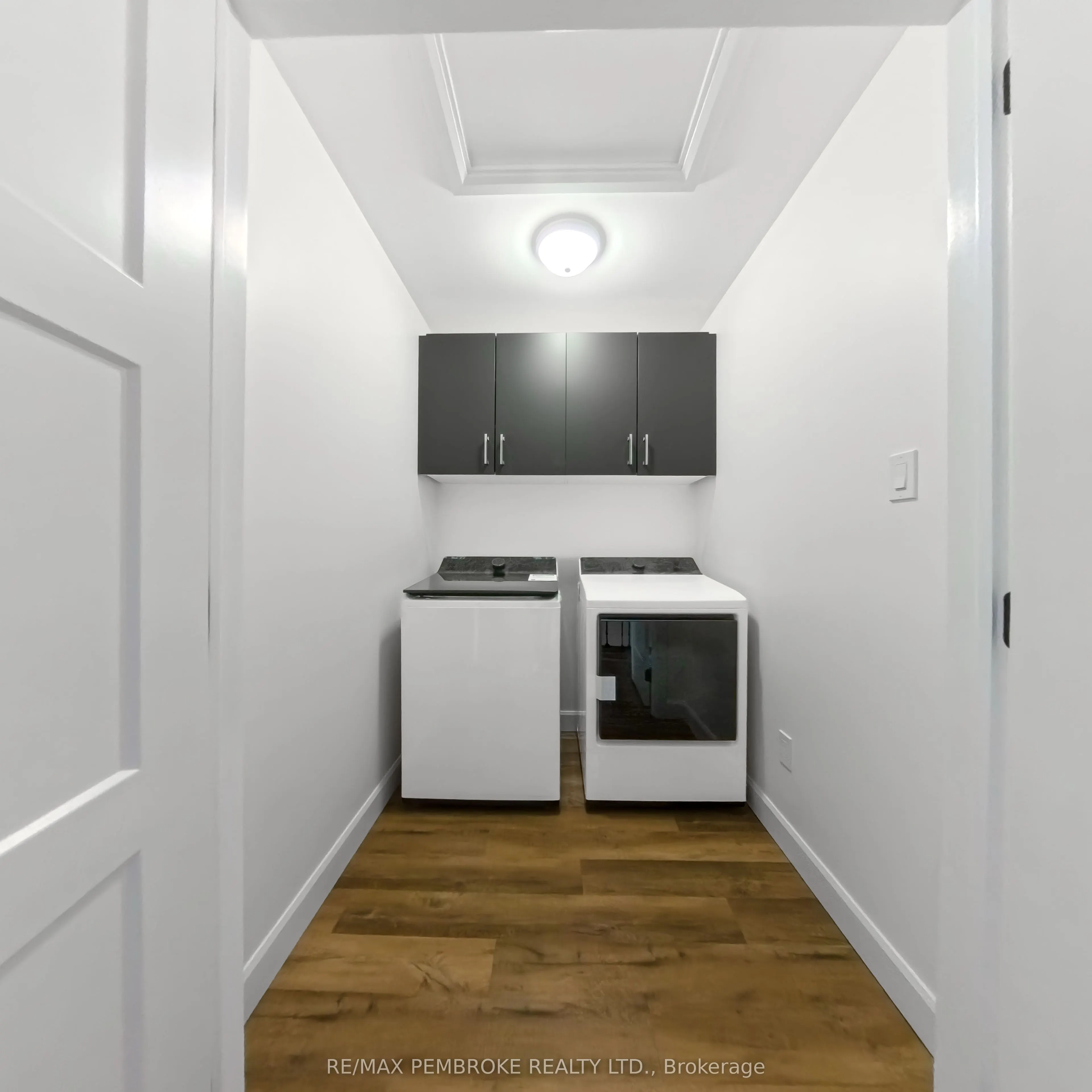 11 NORTHBROOK Street