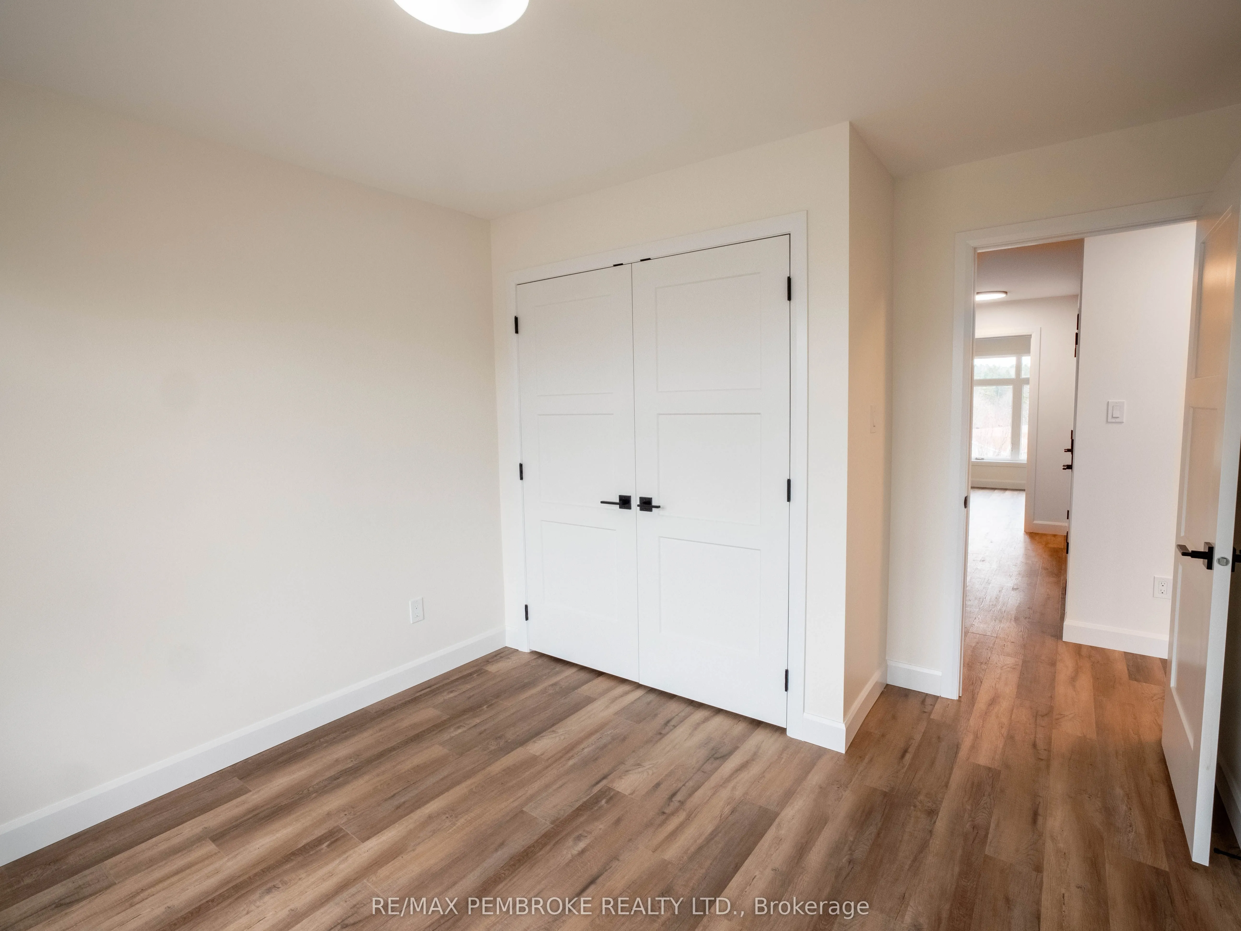 11 NORTHBROOK Street