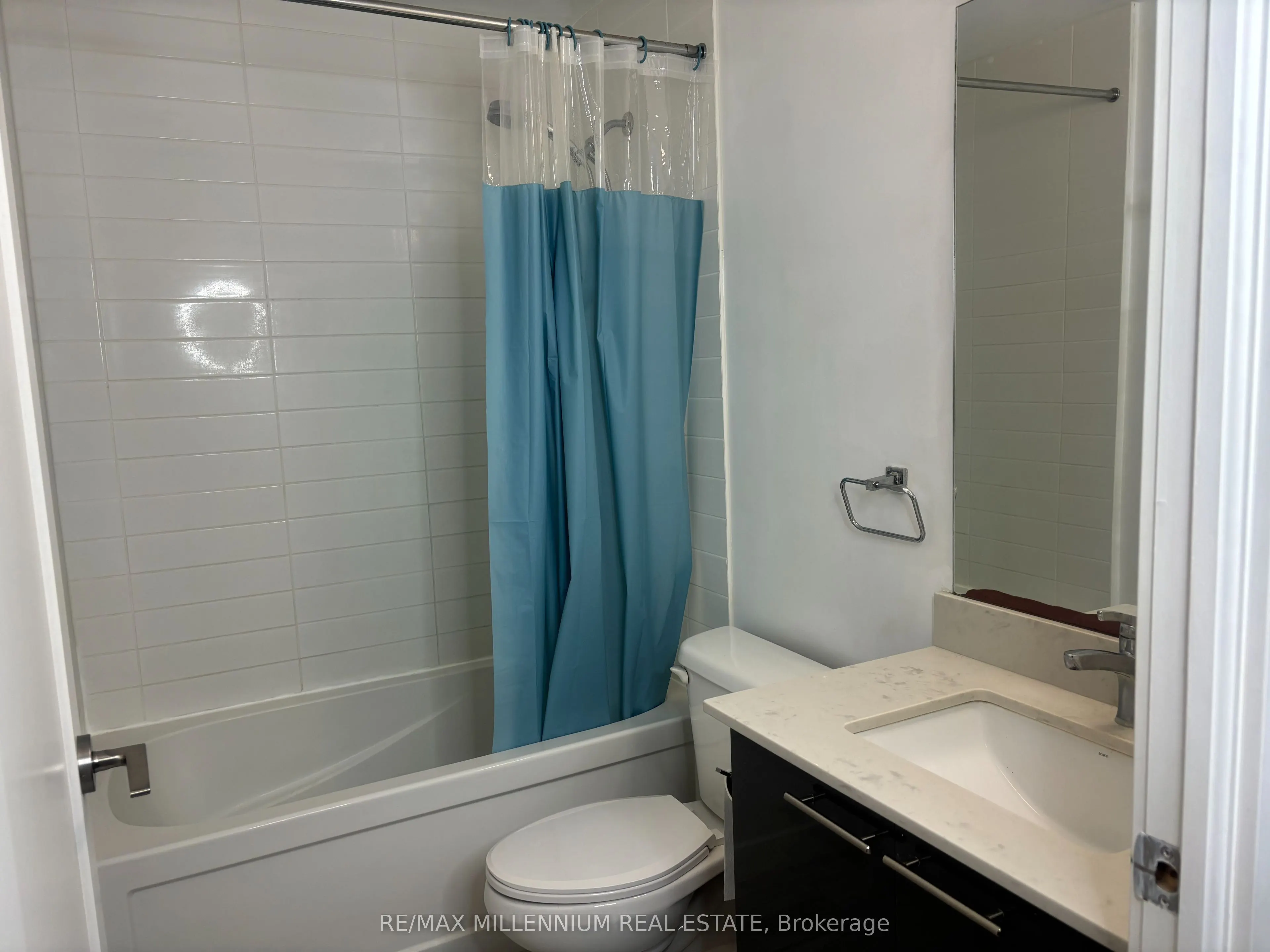 15 Prince Albert Boulevard #312