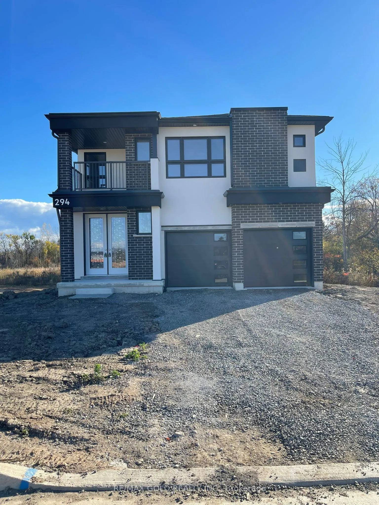 294 Wellandvale Drive