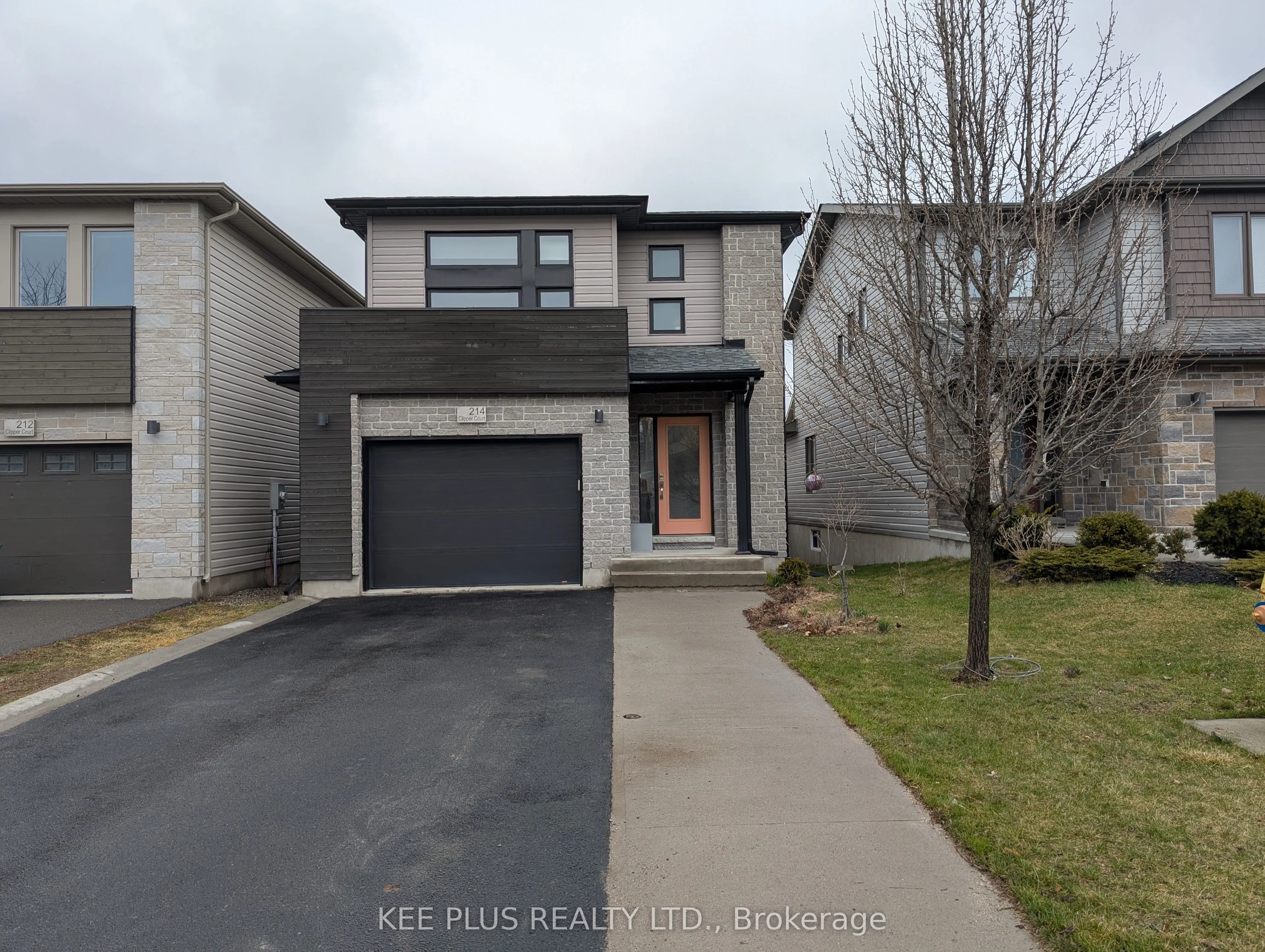 214 Clipper Court