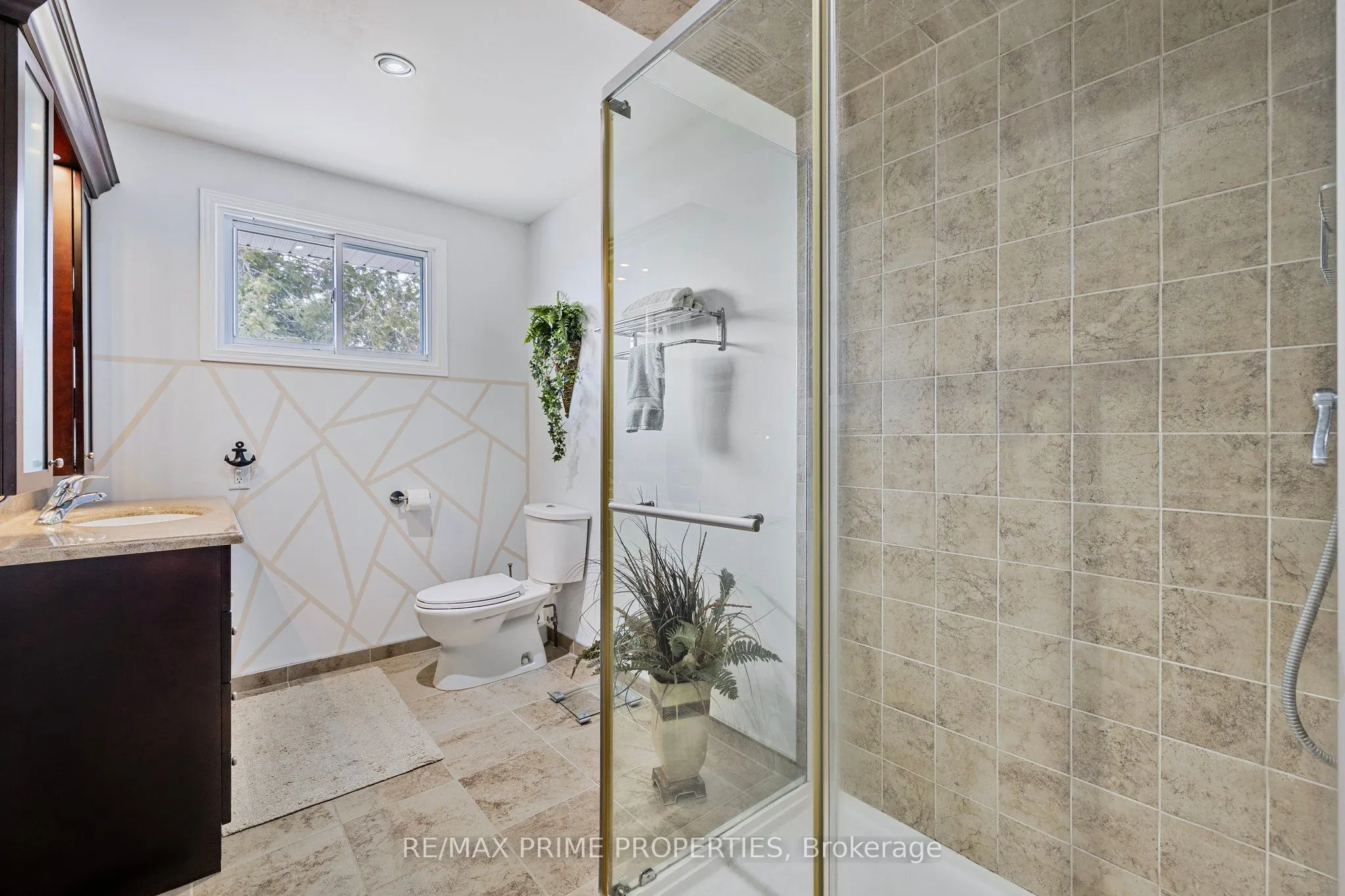 102 FENELON DR Drive