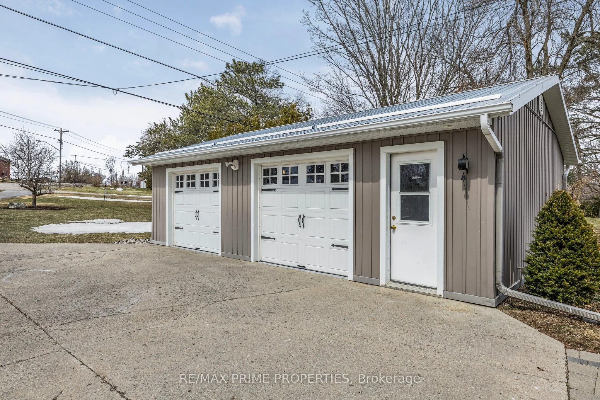 102 FENELON DR Drive