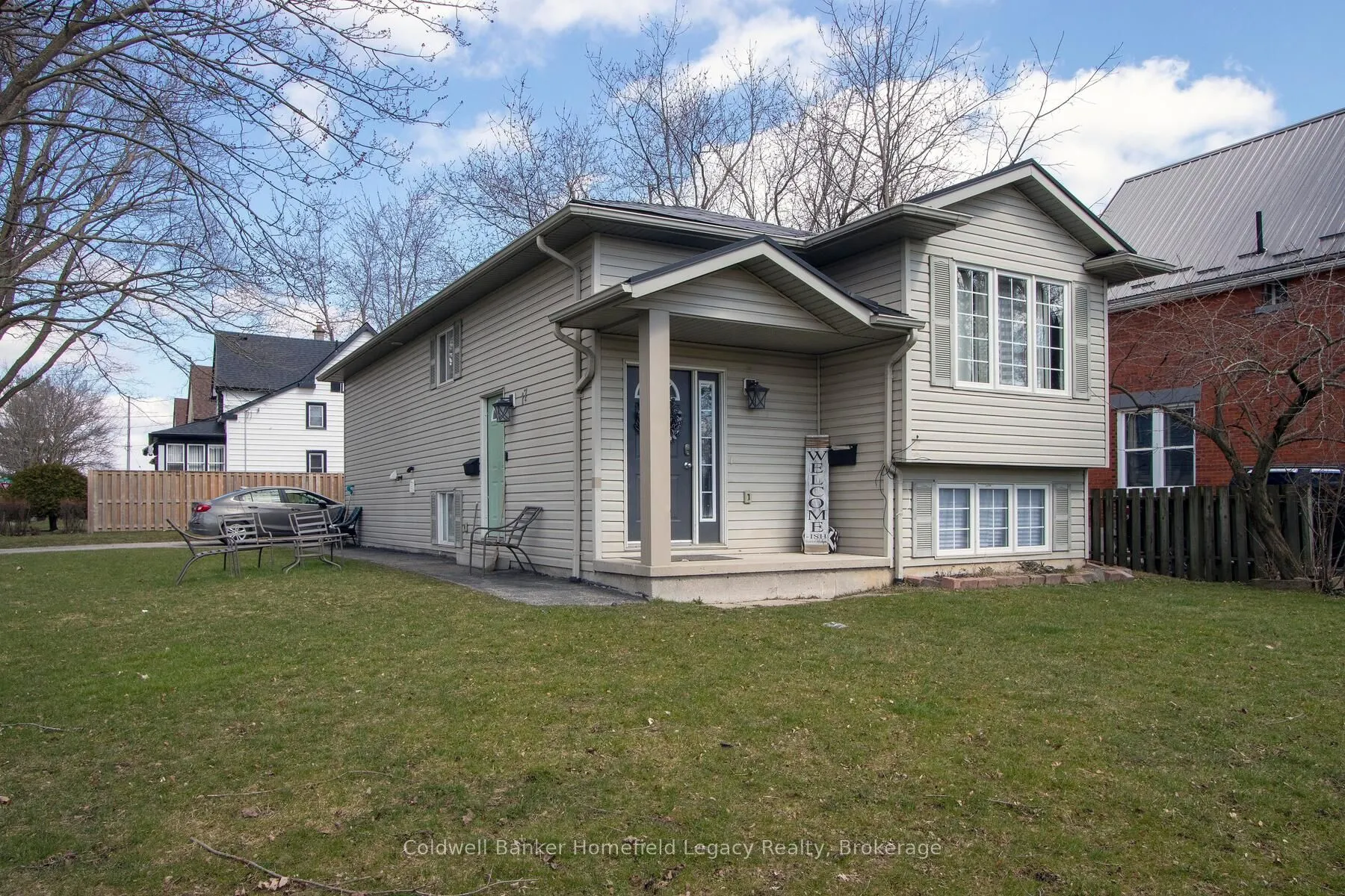 17 LAURIER Street