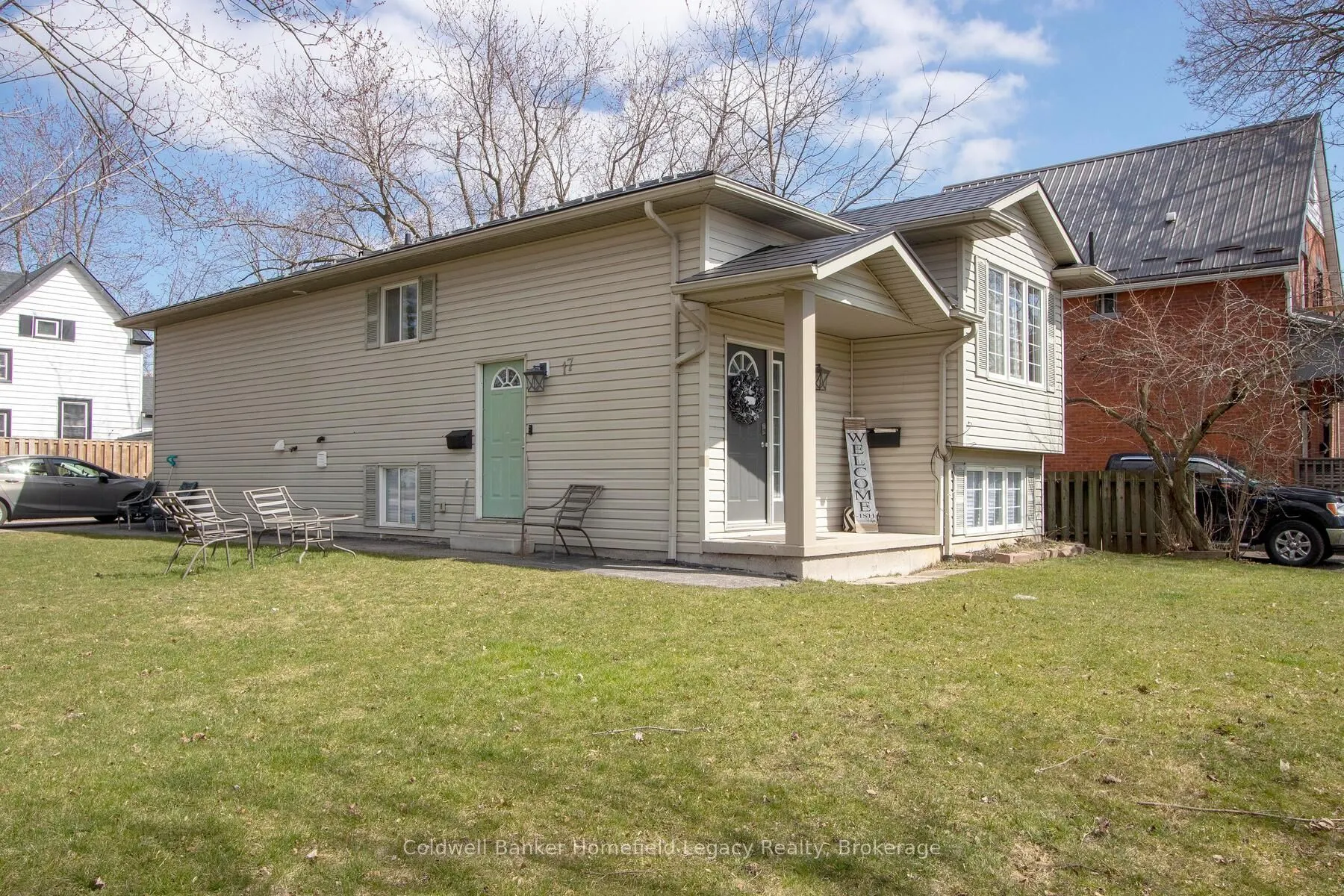 17 LAURIER Street