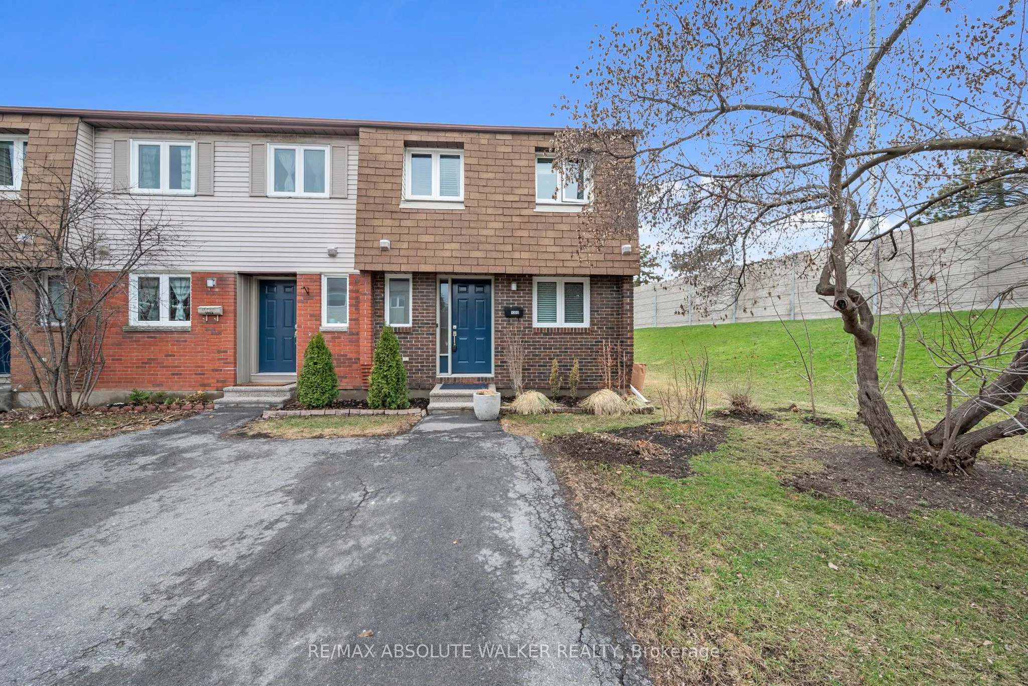 1300 Alness Court, #14