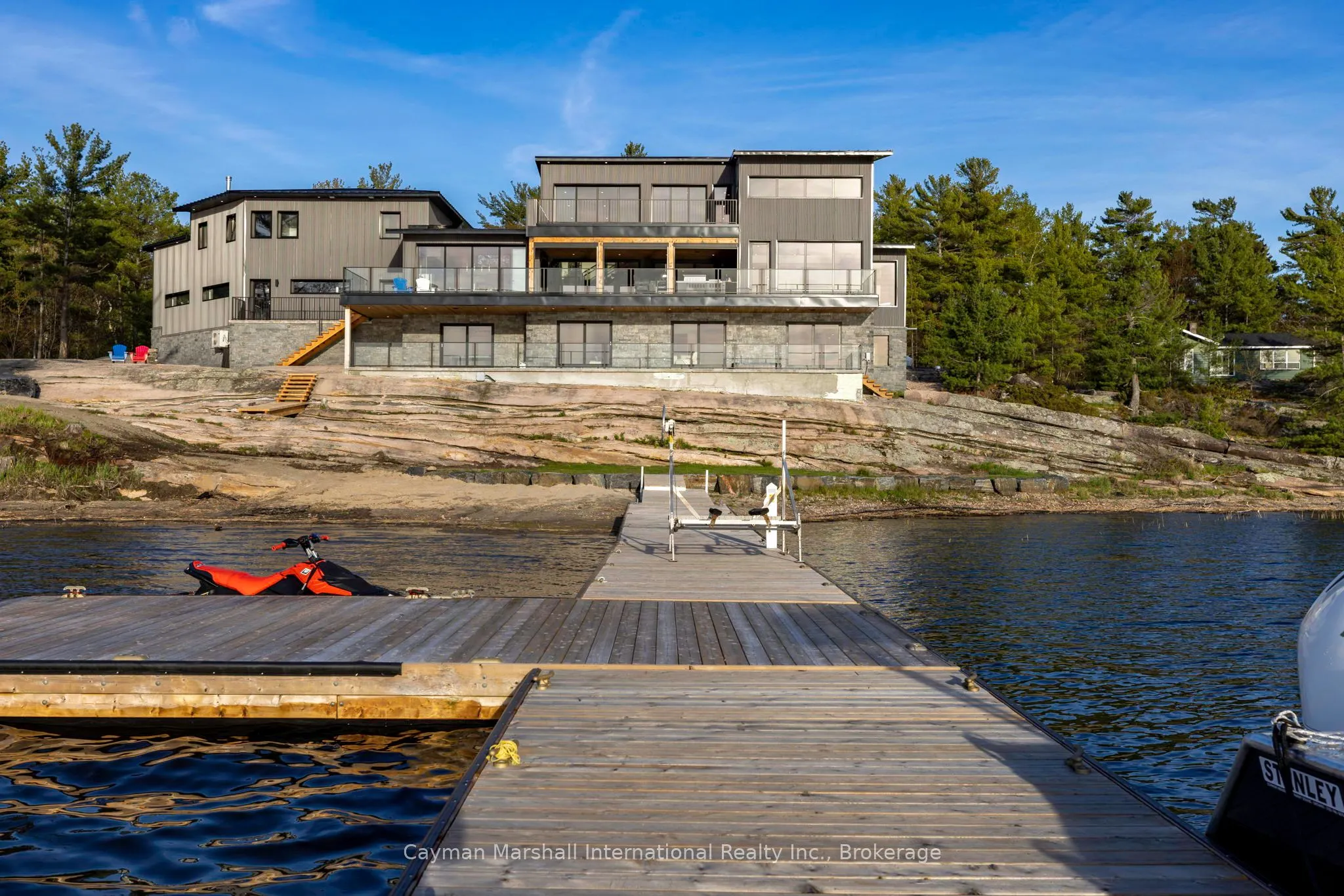 47B GEORGE HUNT MEMORIAL Drive W