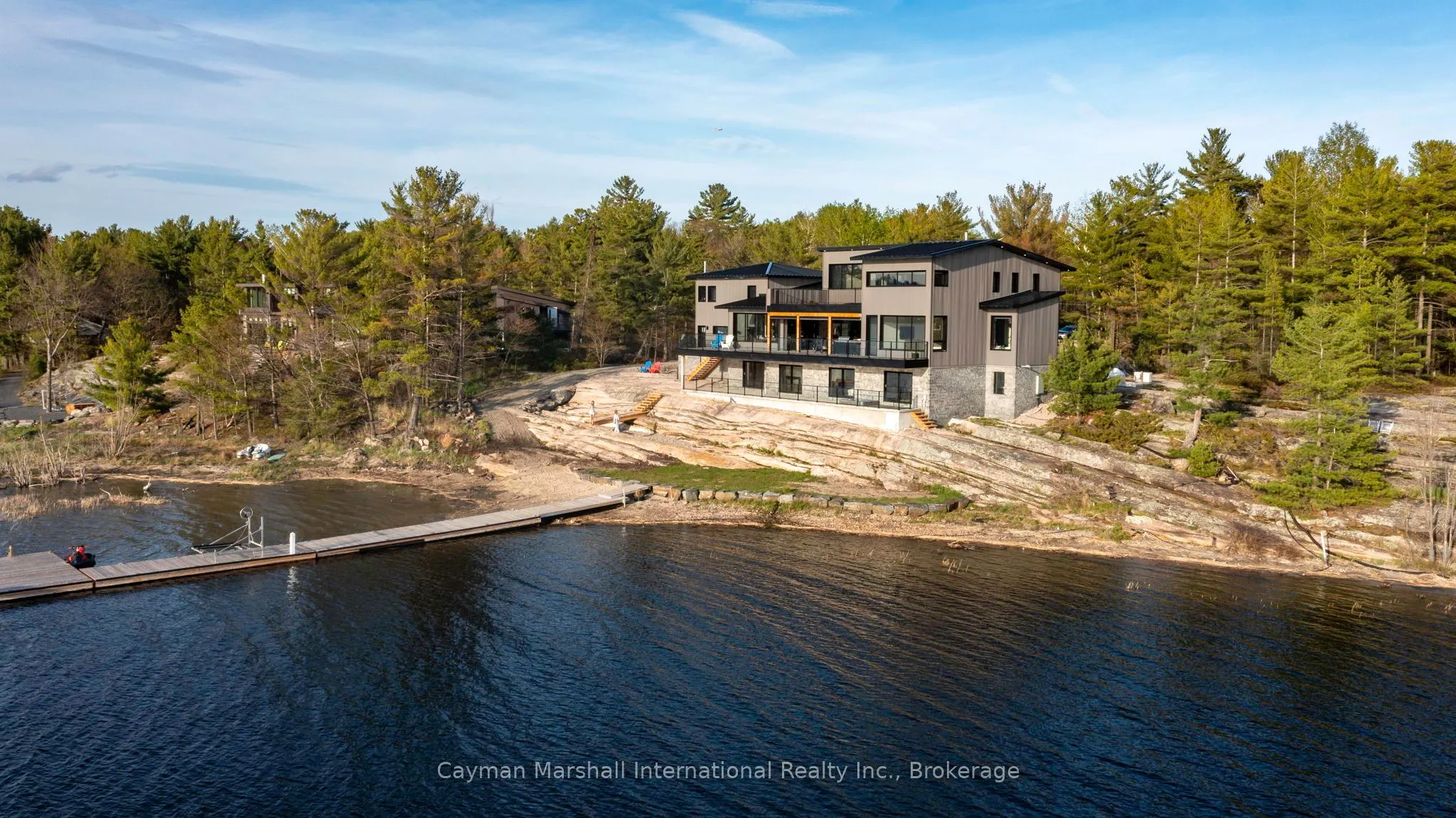 47B GEORGE HUNT MEMORIAL Drive W