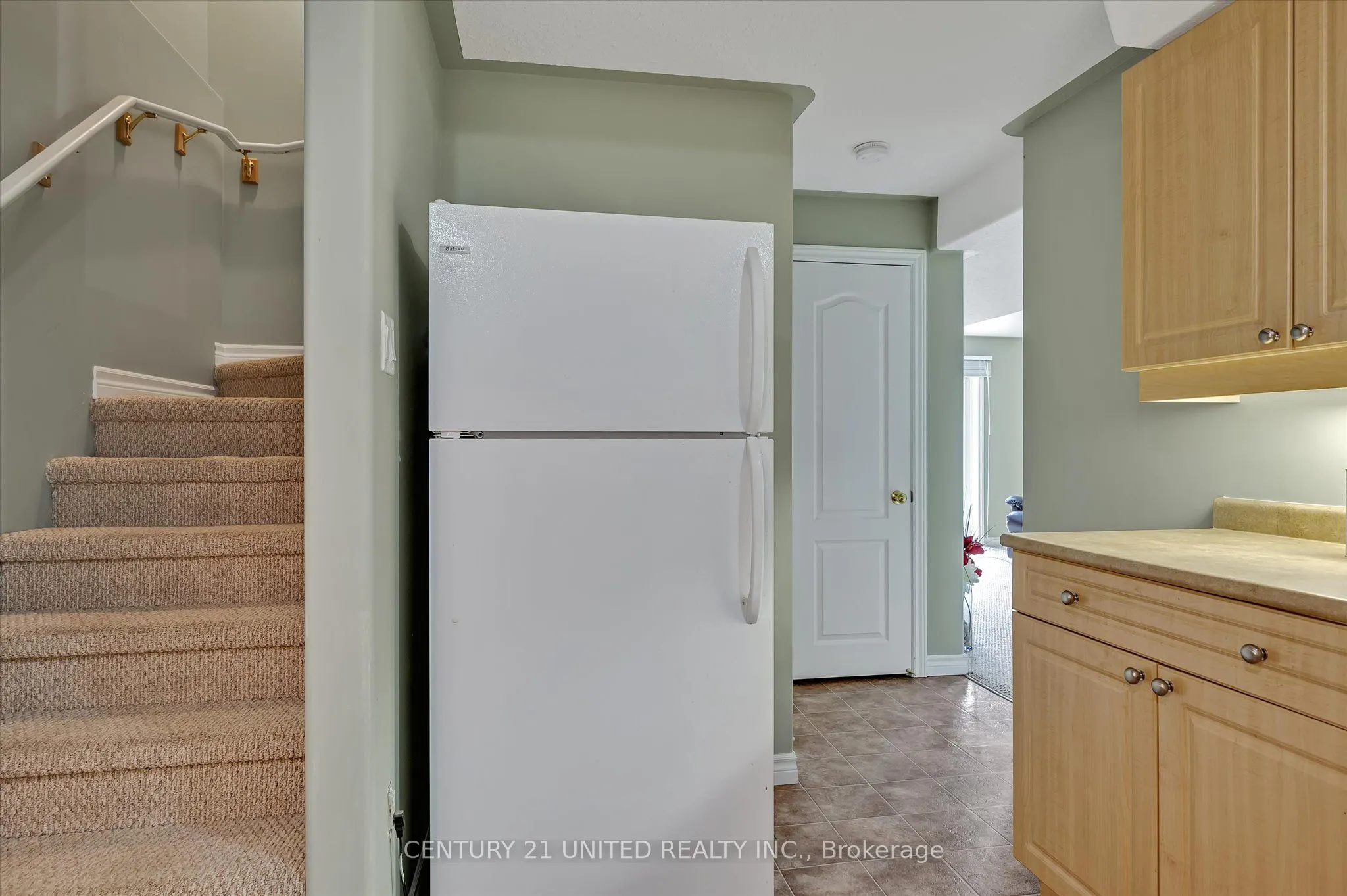 213 Farrier Crescent
