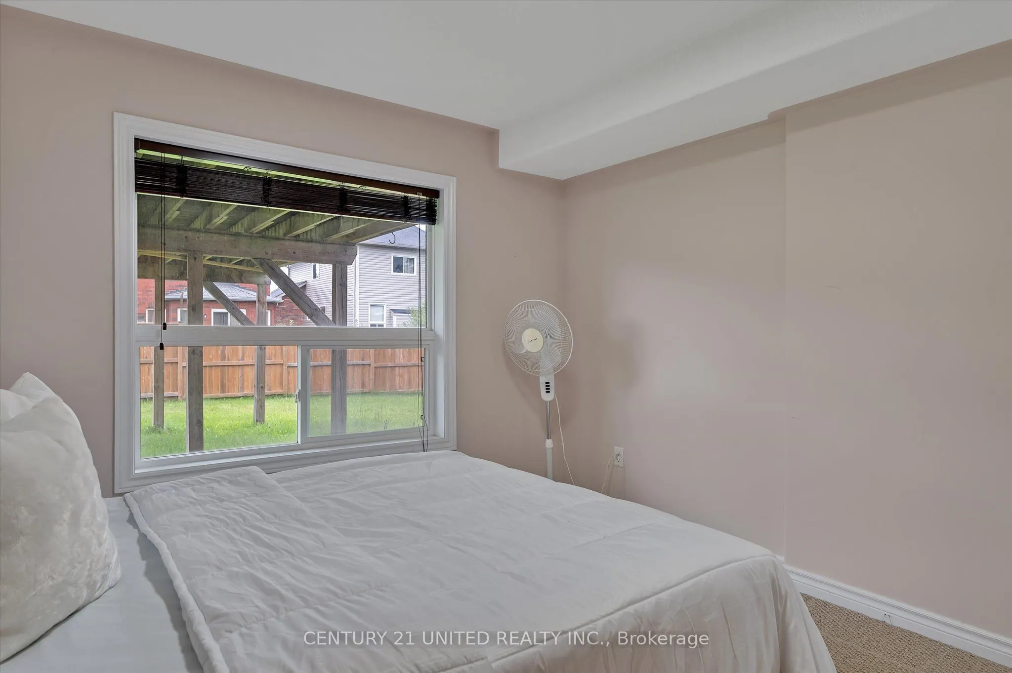 213 Farrier Crescent