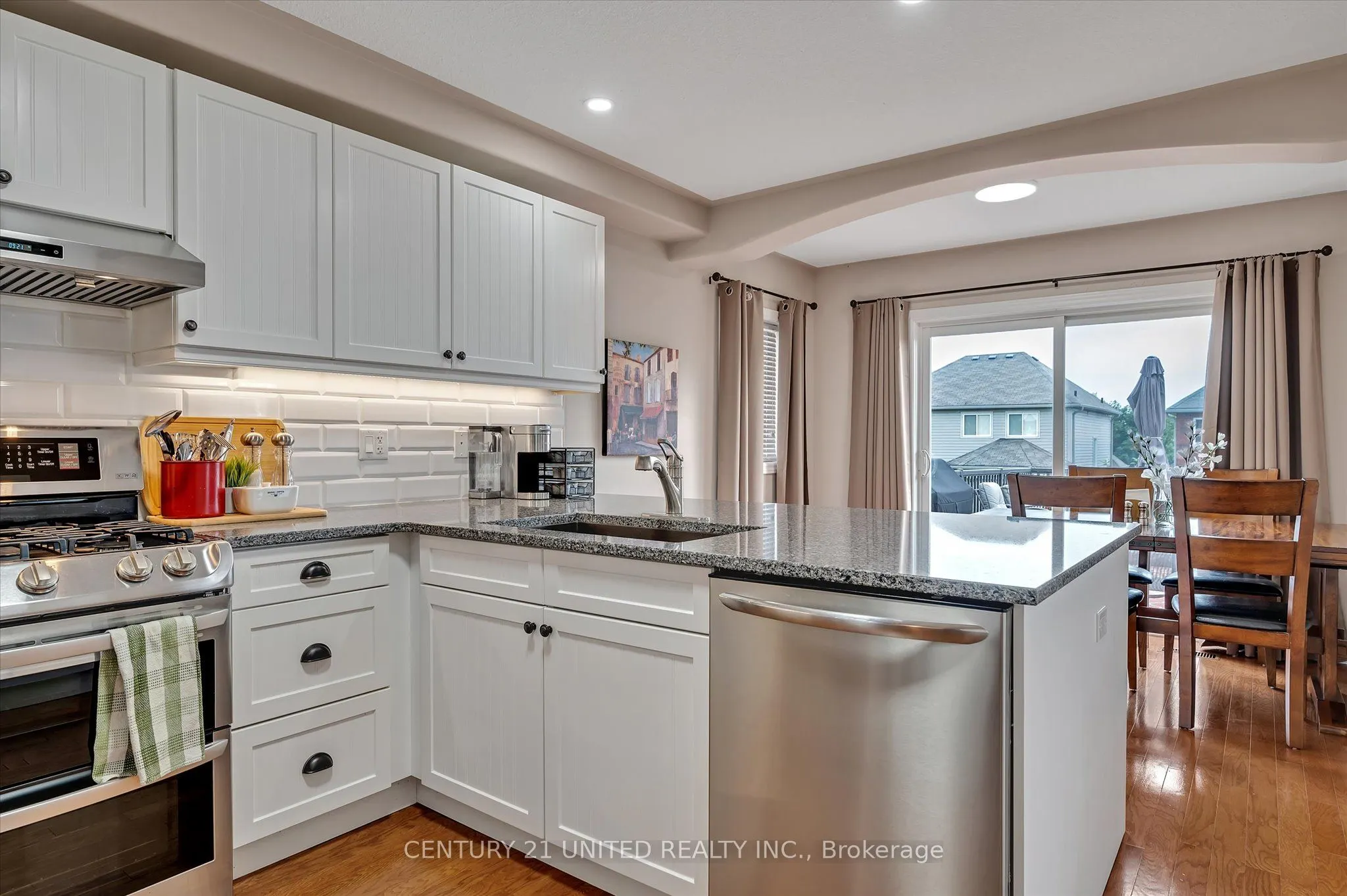 213 Farrier Crescent