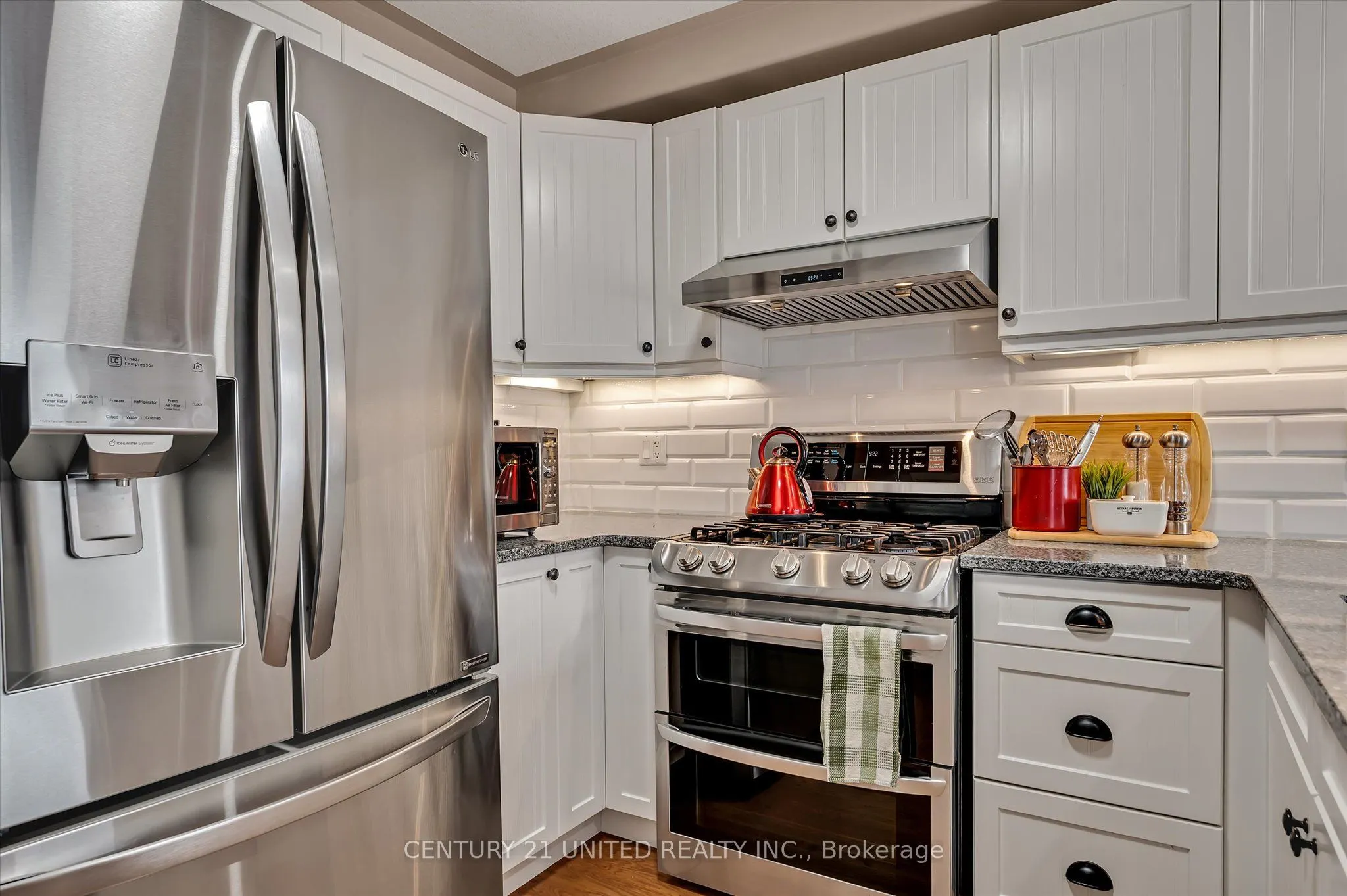 213 Farrier Crescent