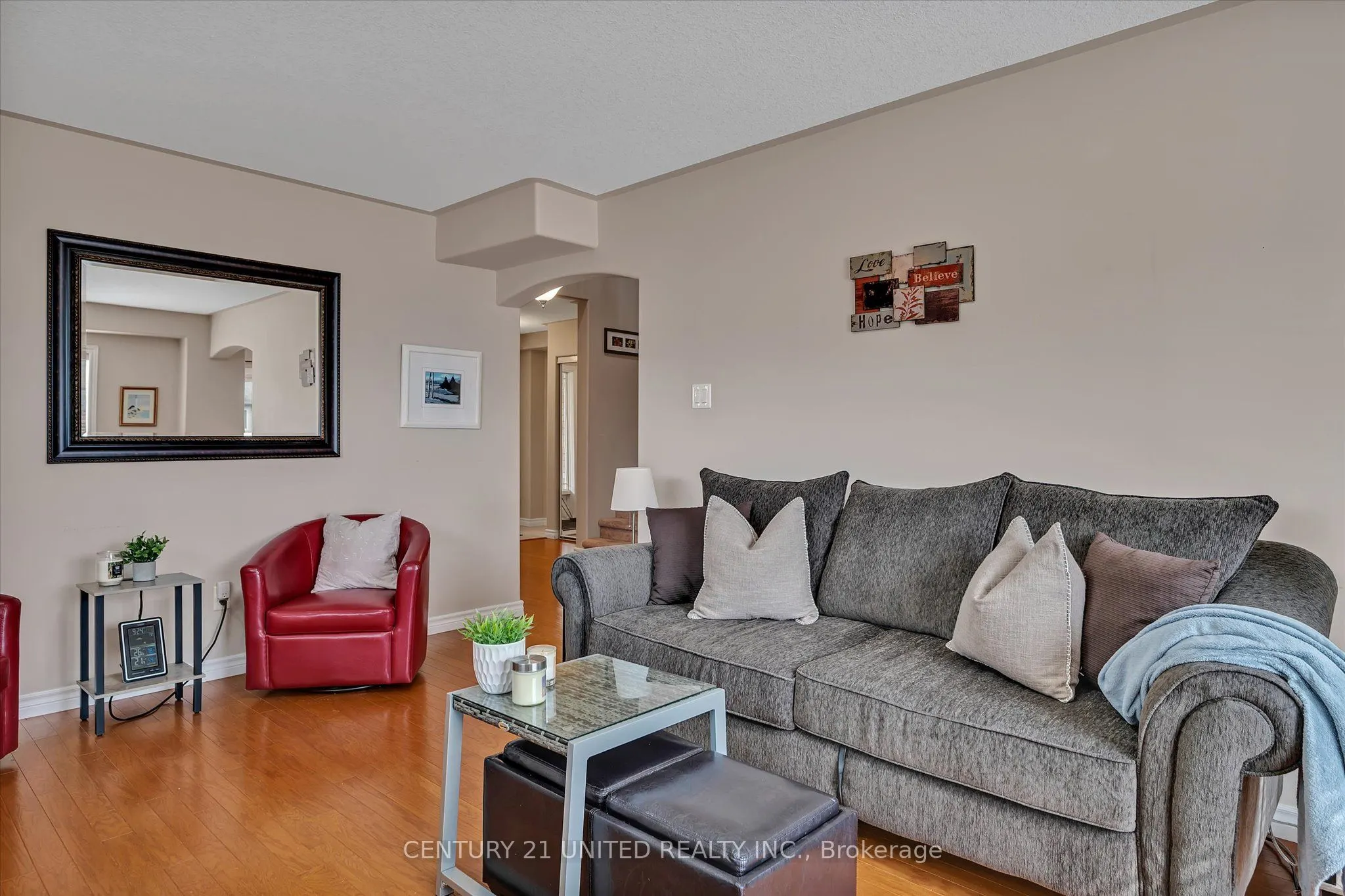 213 Farrier Crescent
