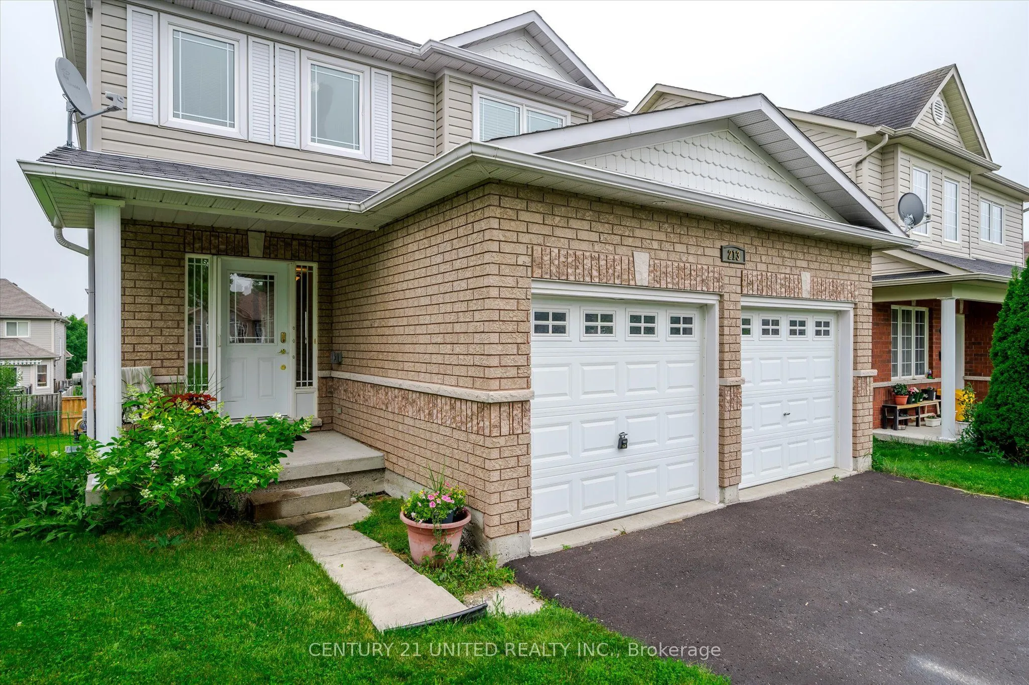 213 Farrier Crescent