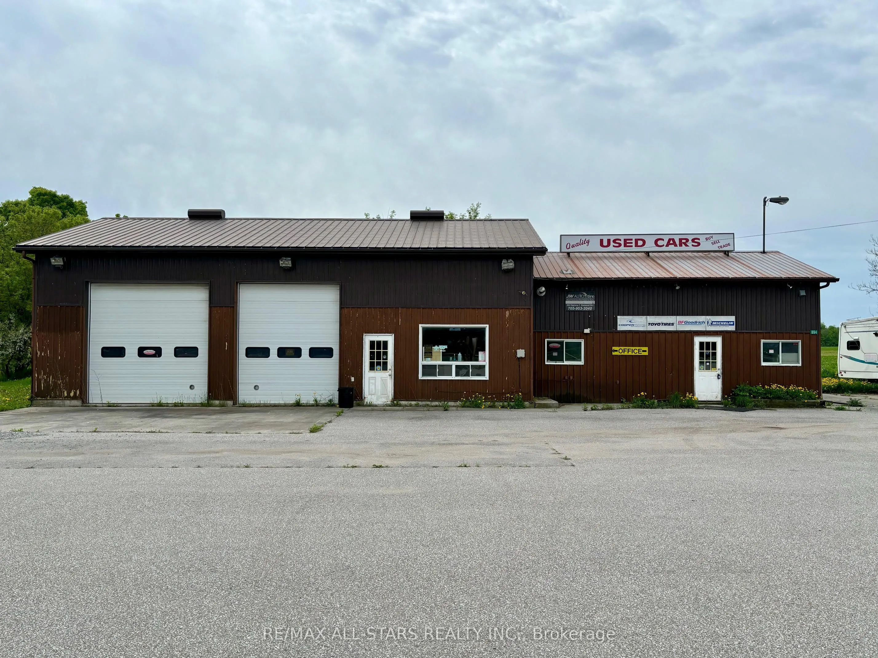 894 Highway 7