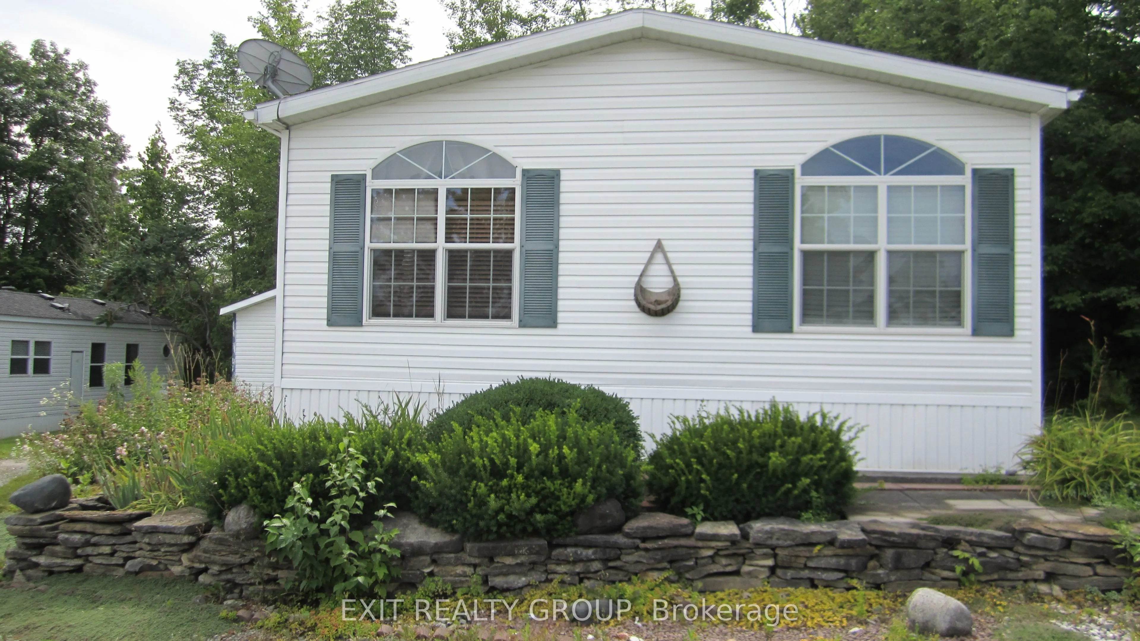 5-152 Concession Road 11 W