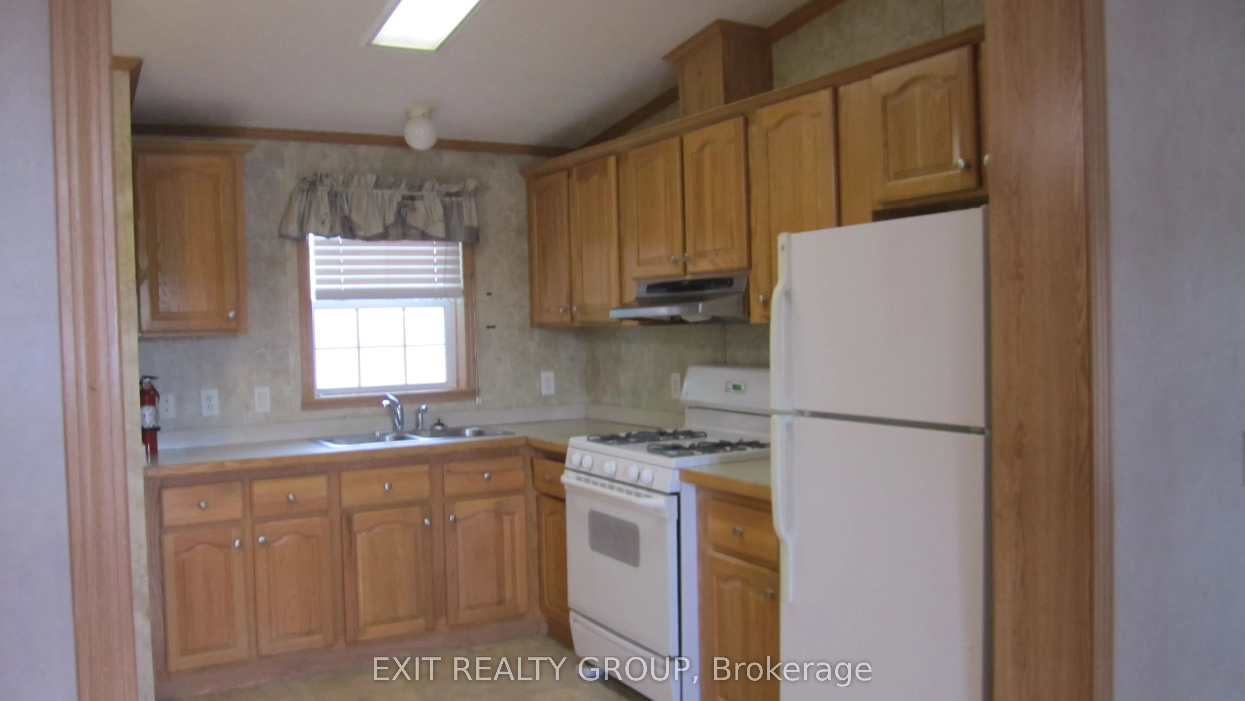 5-152 Concession Road 11 W