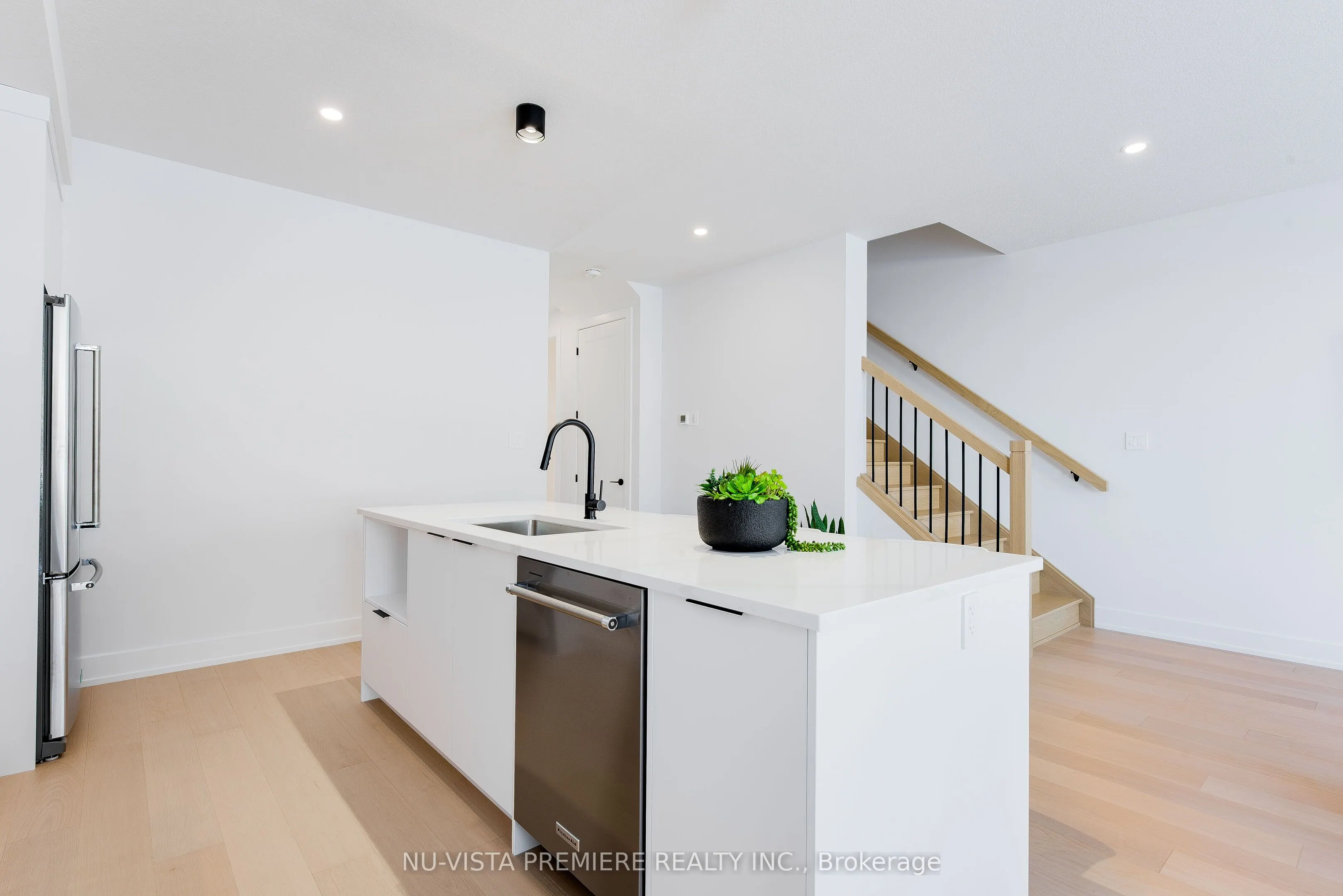 1175 RIVERBEND Road, #62