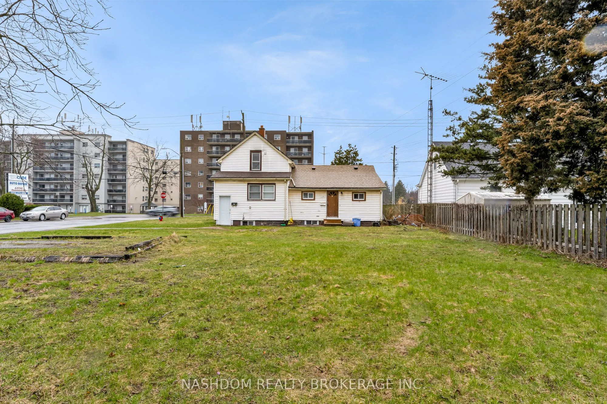 6510 Drummond Road