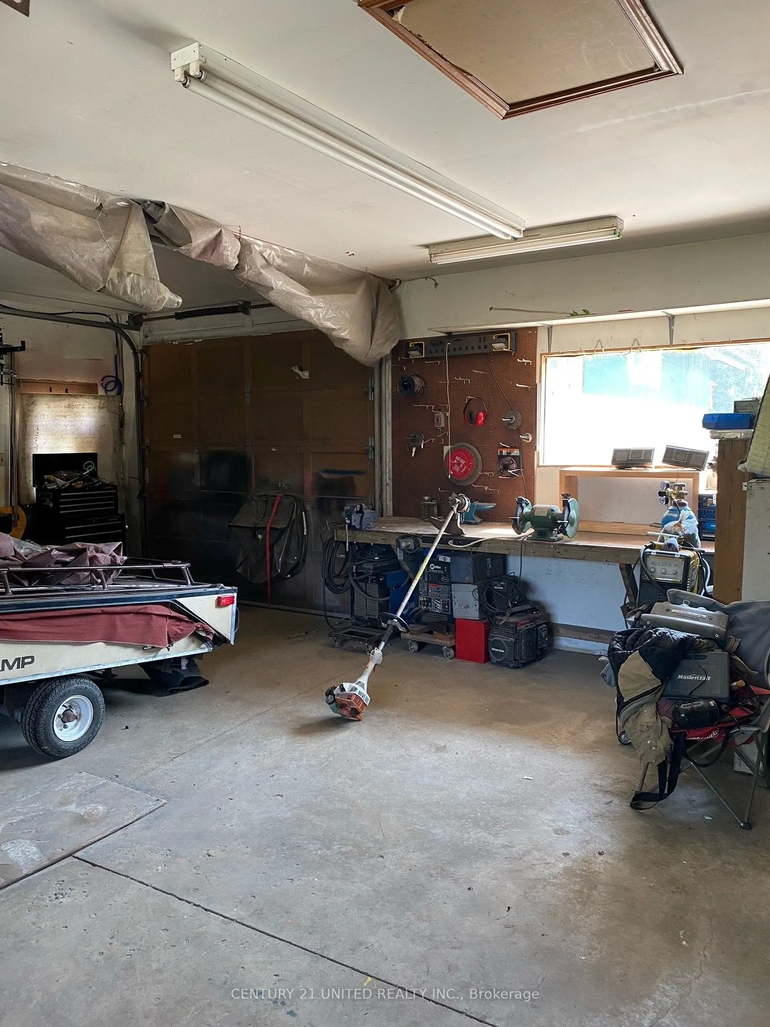2219 Burnham Line