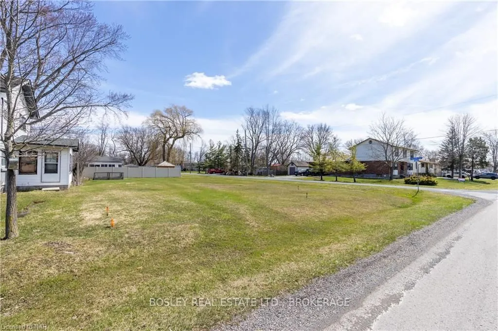 LOT 698 BUFFALO Road N