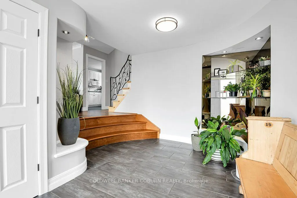 11391 Lakeshore Drive
