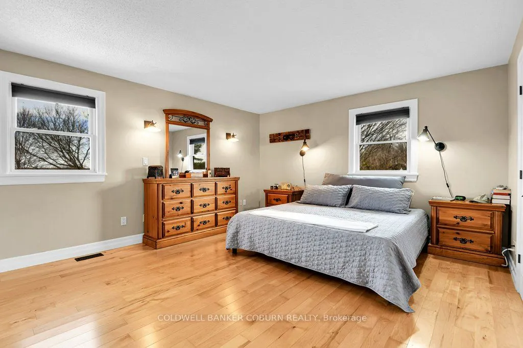 11391 Lakeshore Drive