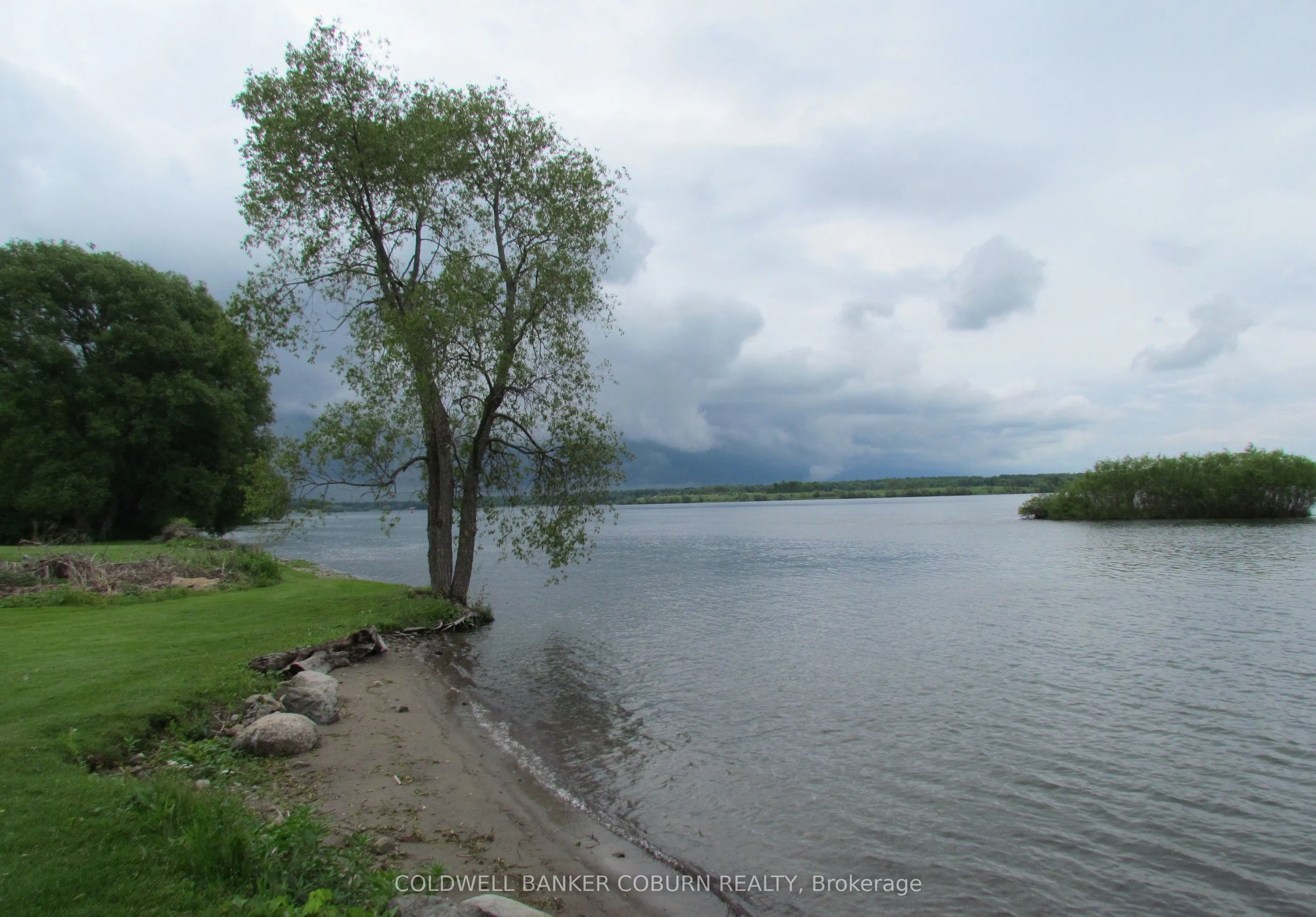 11391 Lakeshore Drive