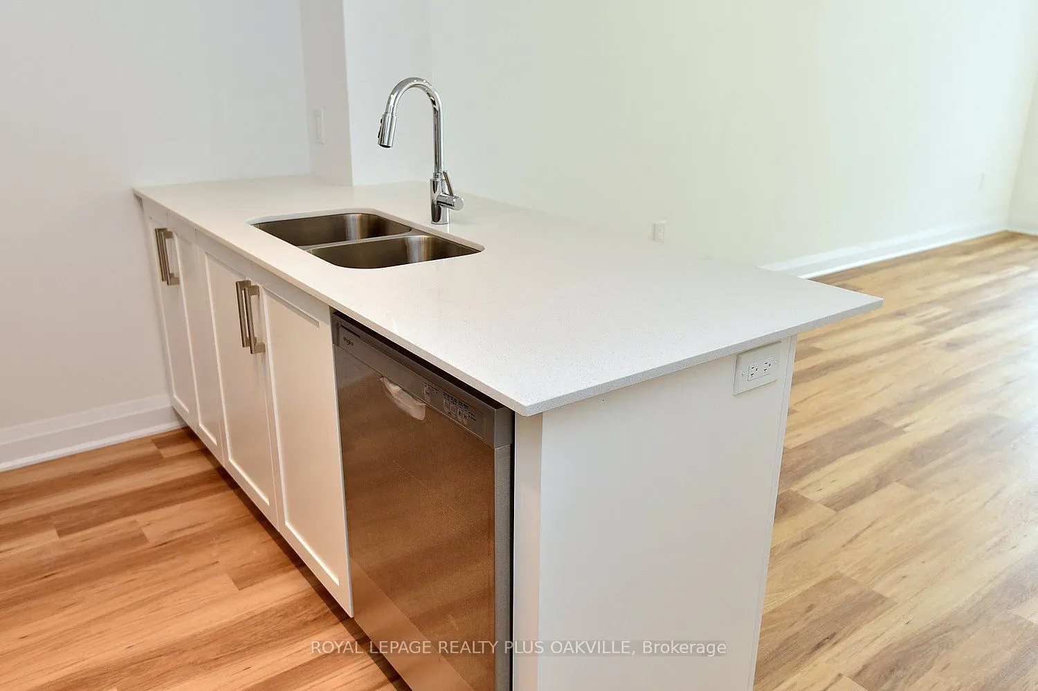 1936 Rymal Road E #422
