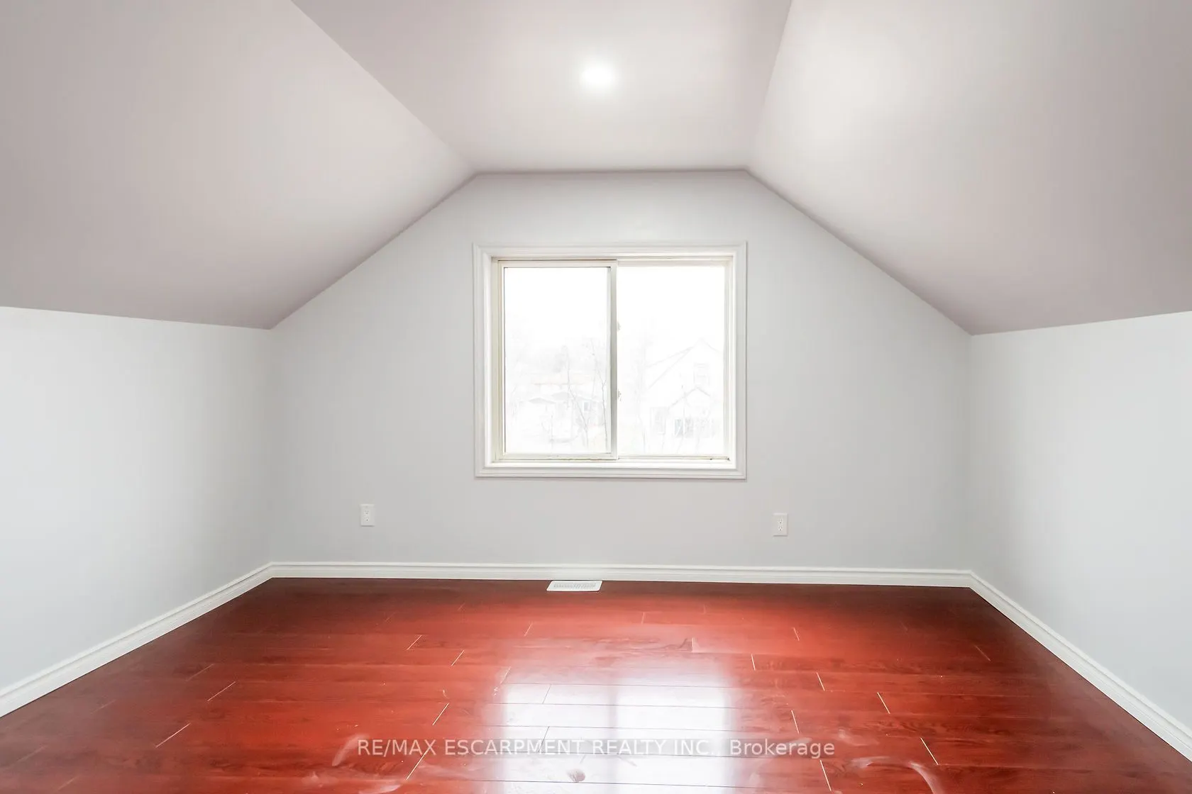 132 FRANKLIN Avenue
