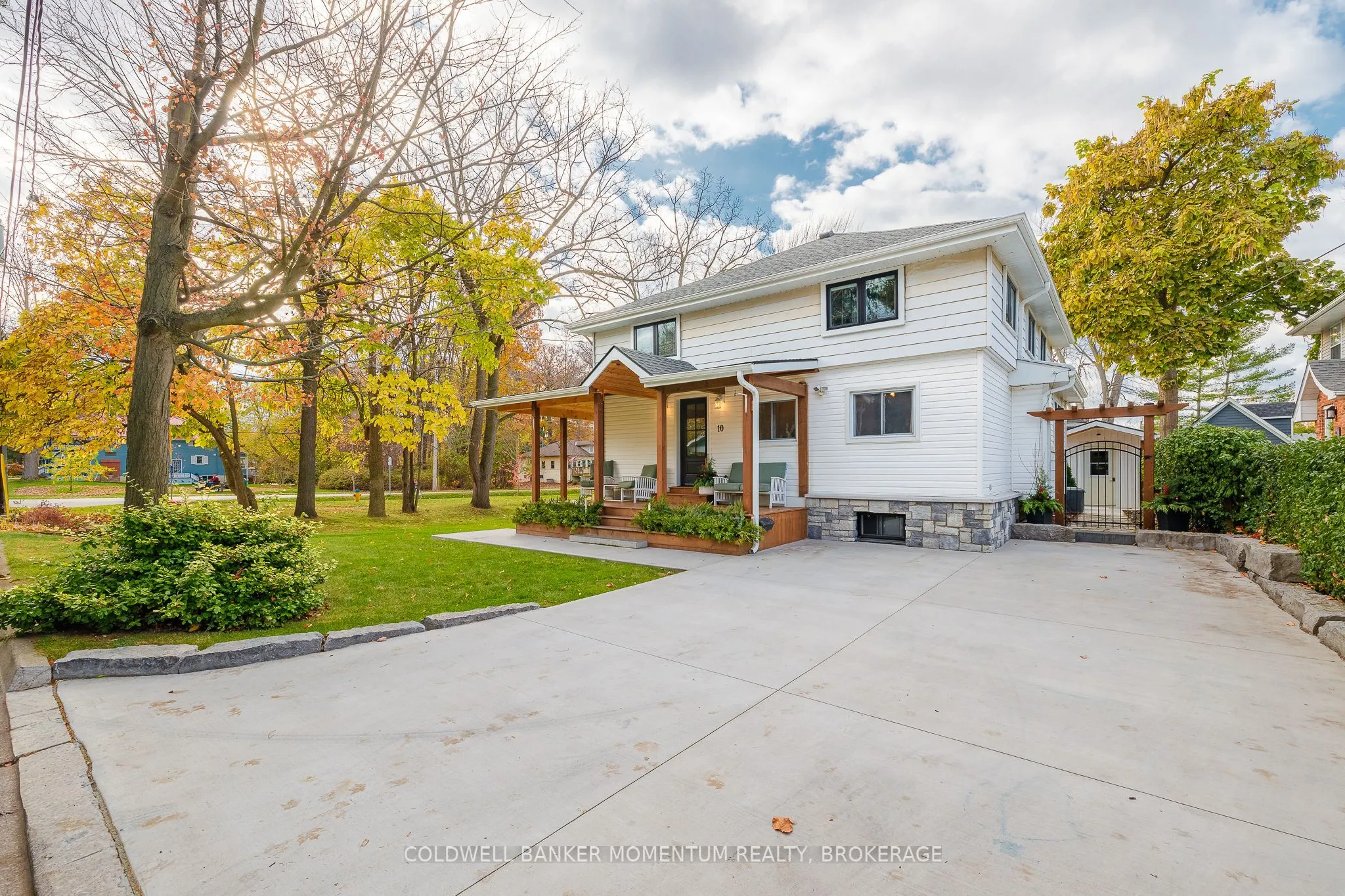 10A BETTS Avenue