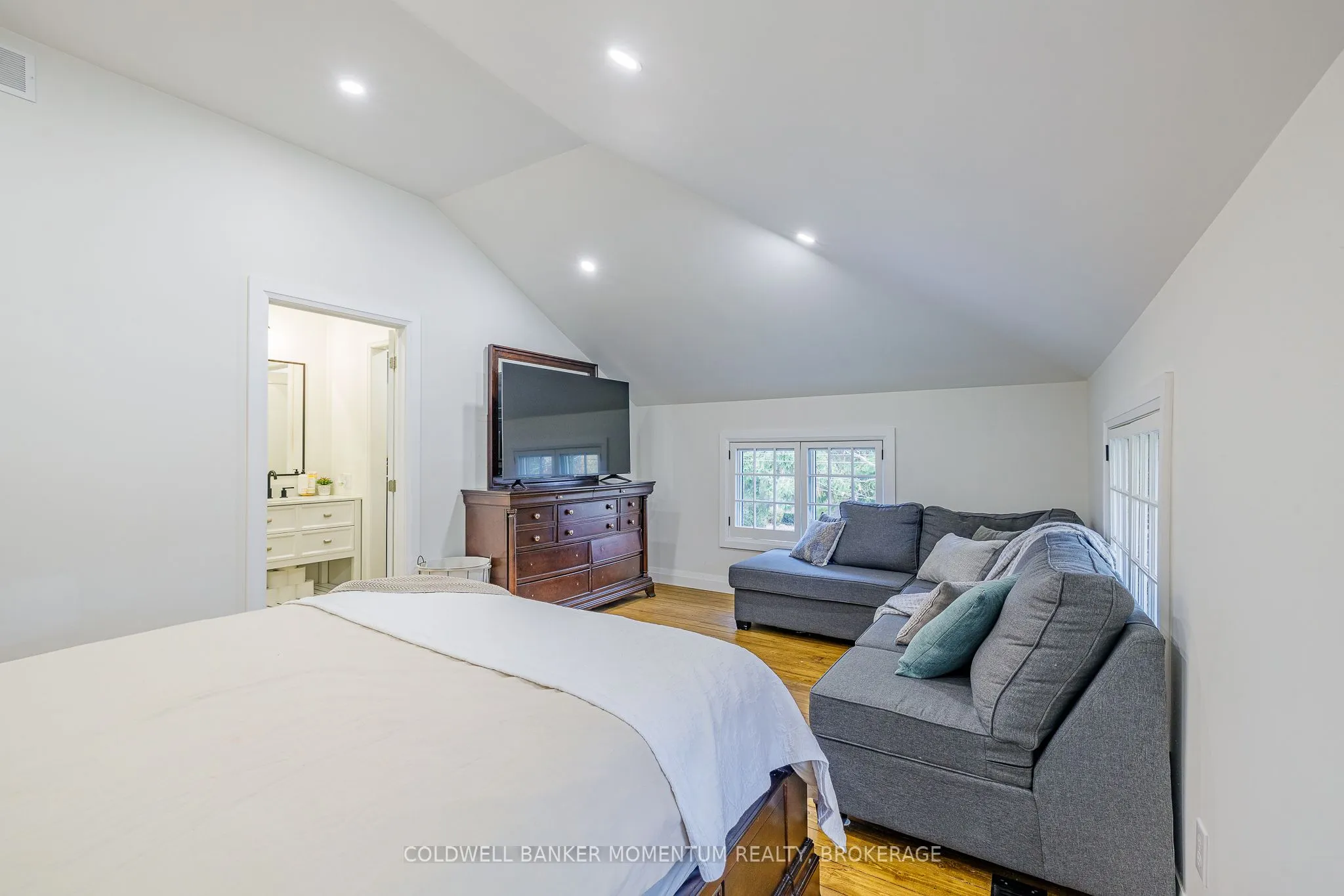 10A BETTS Avenue
