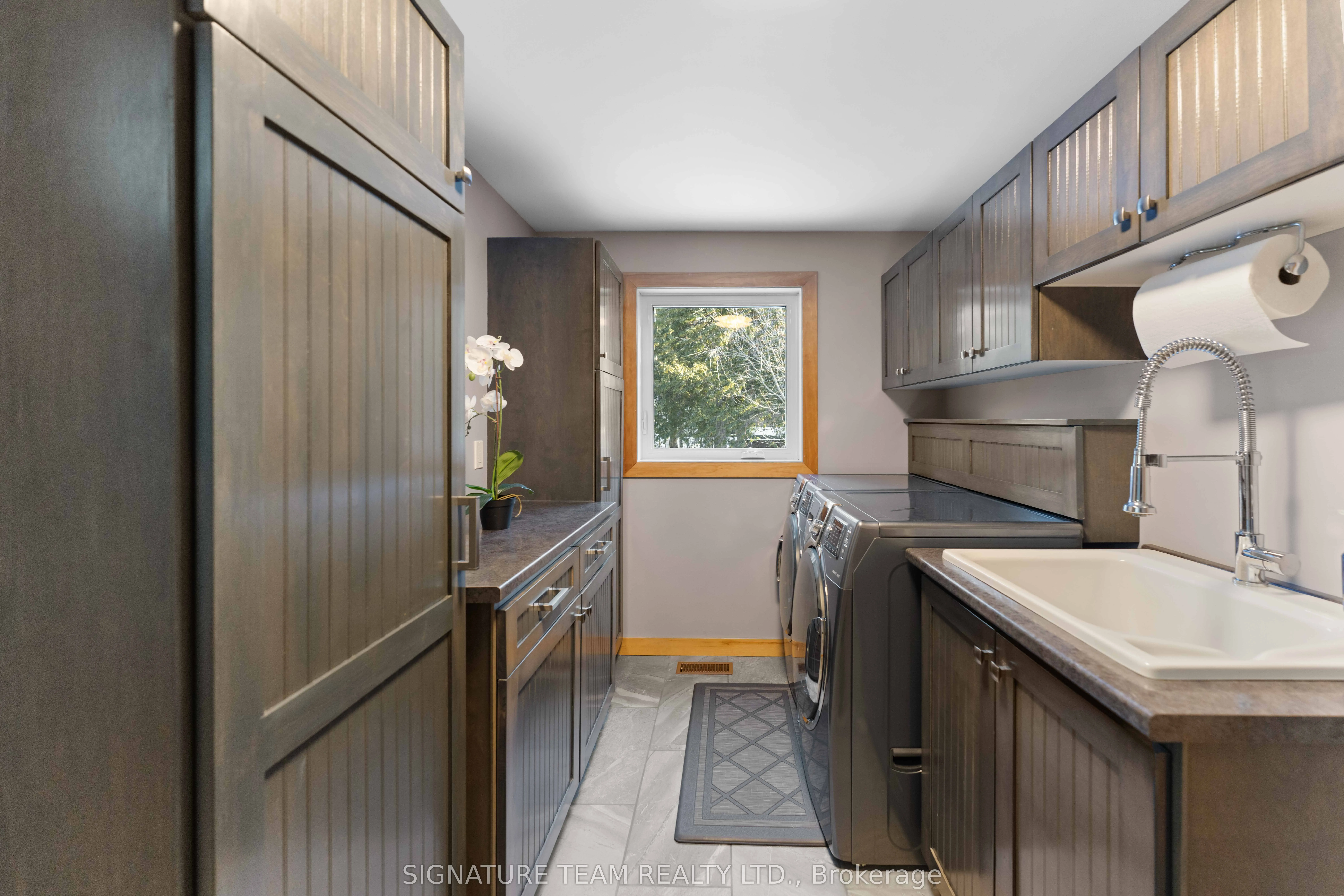4642A Round Lake Road