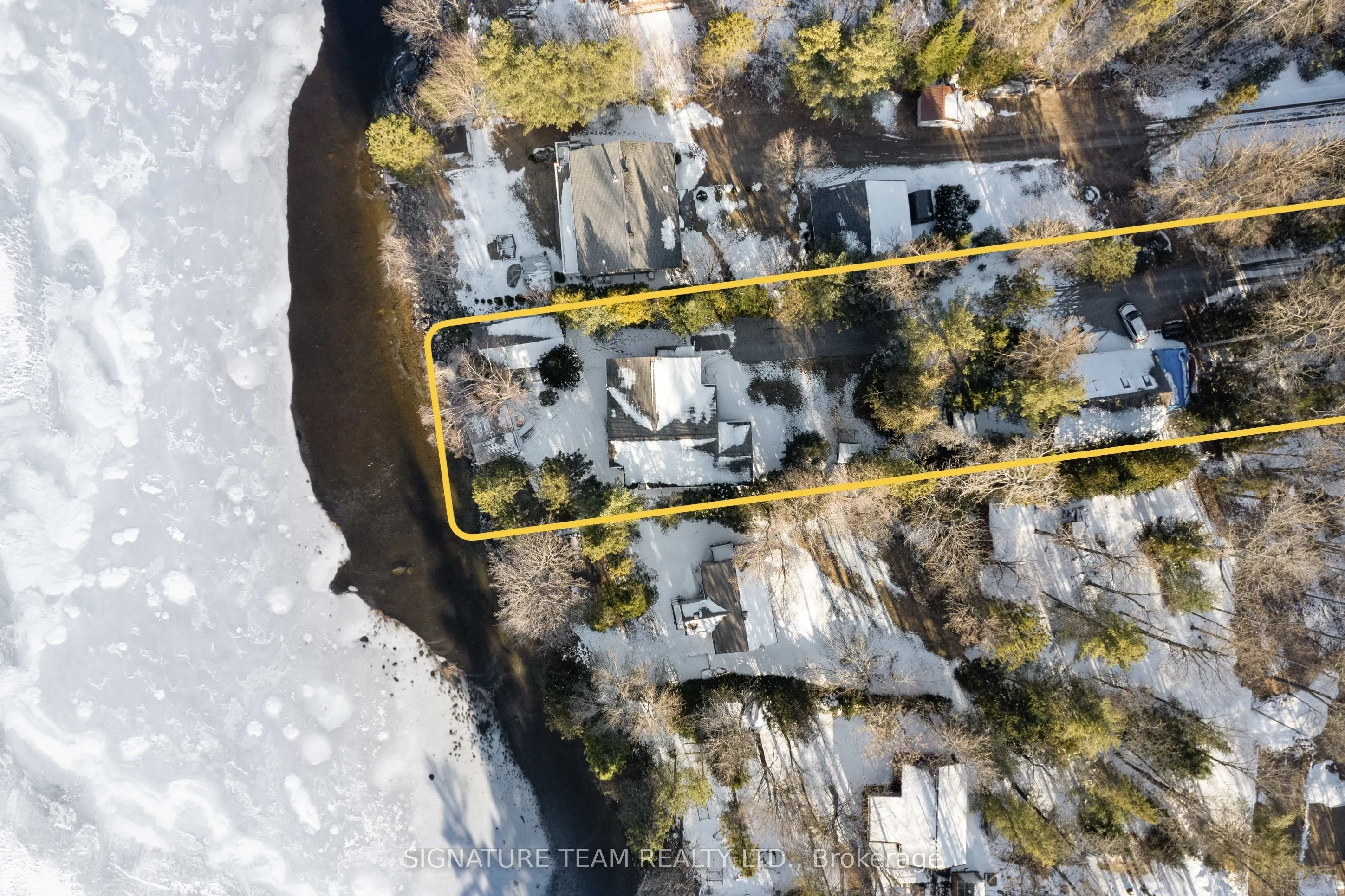 4642A Round Lake Road