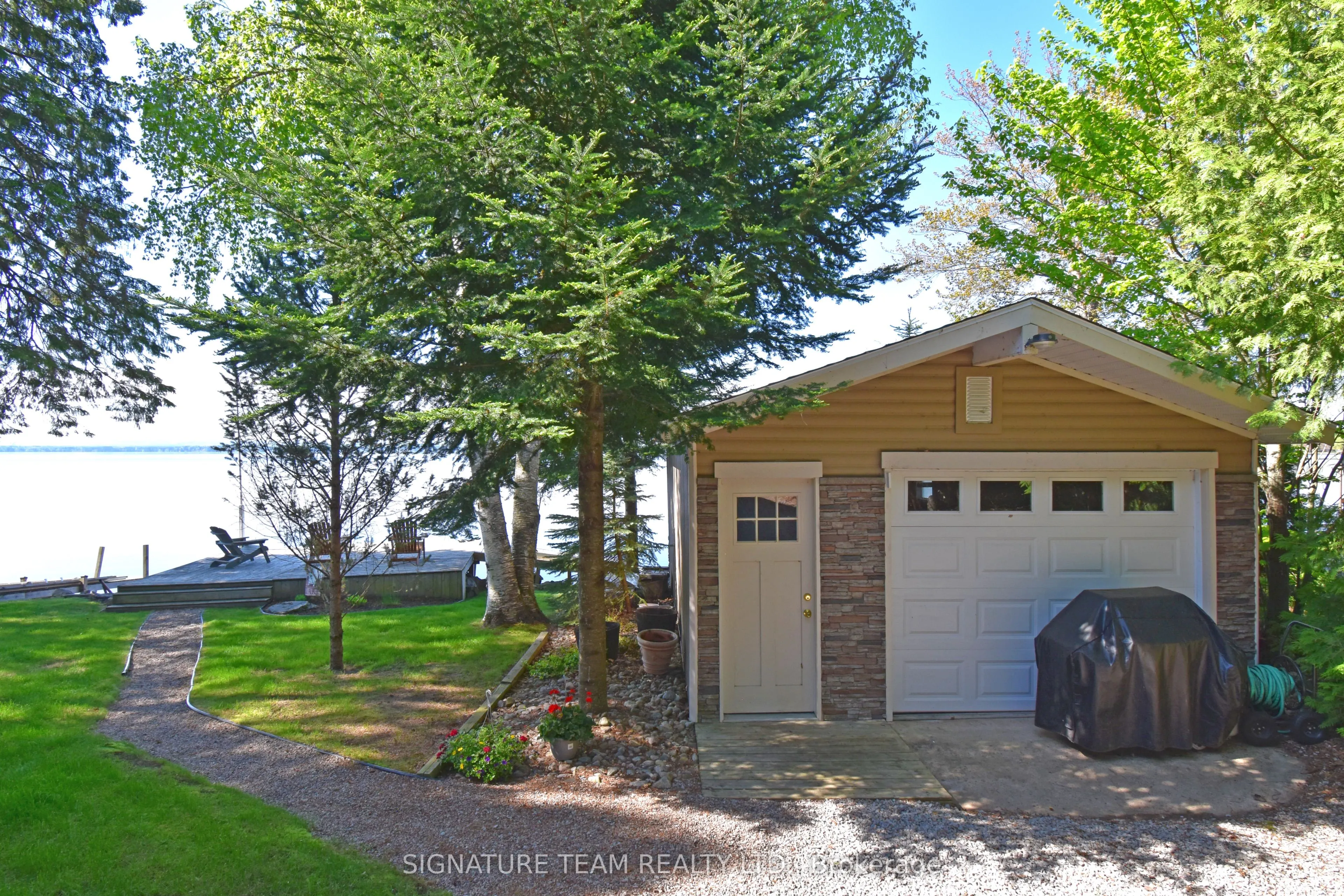 4642A Round Lake Road