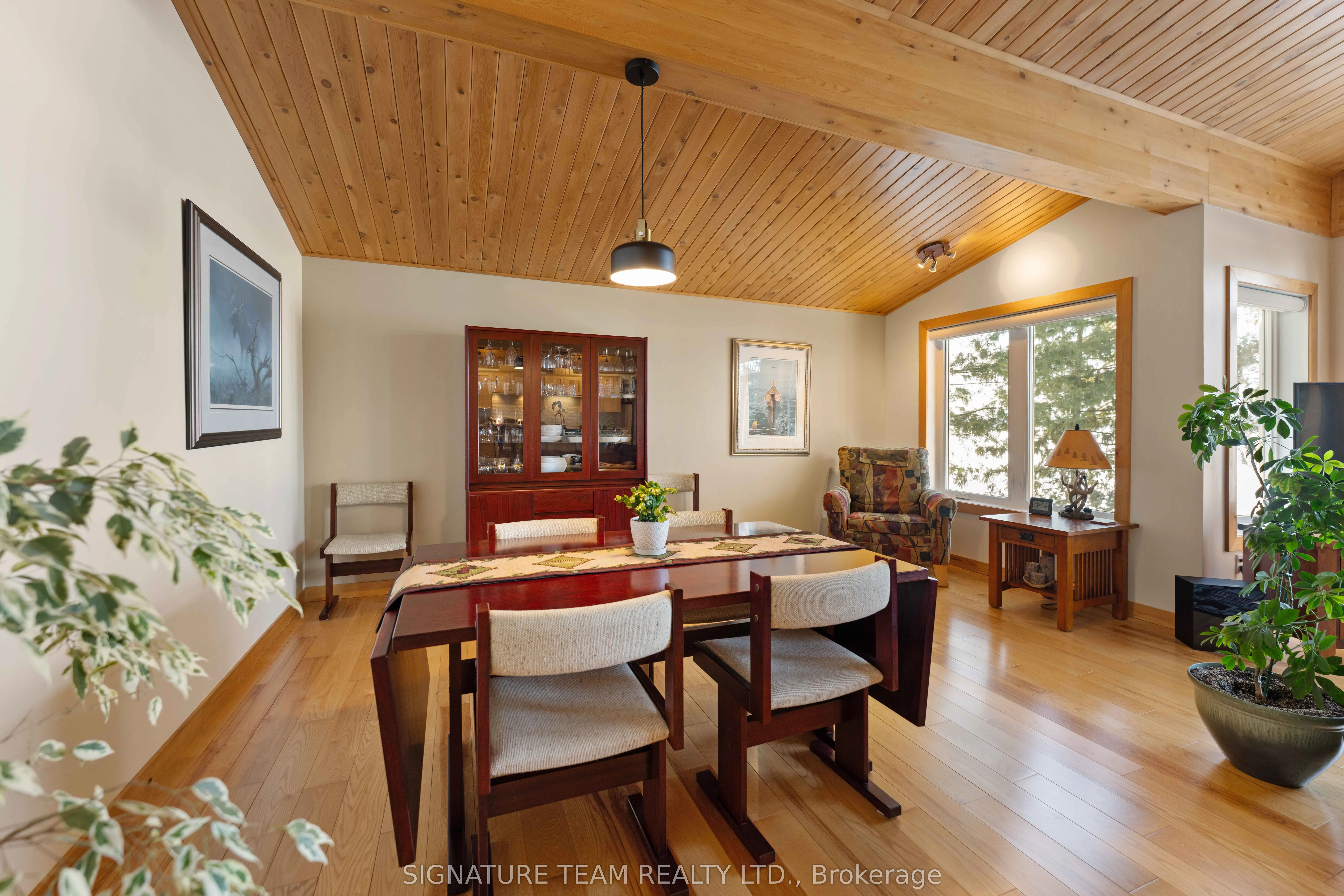 4642A Round Lake Road