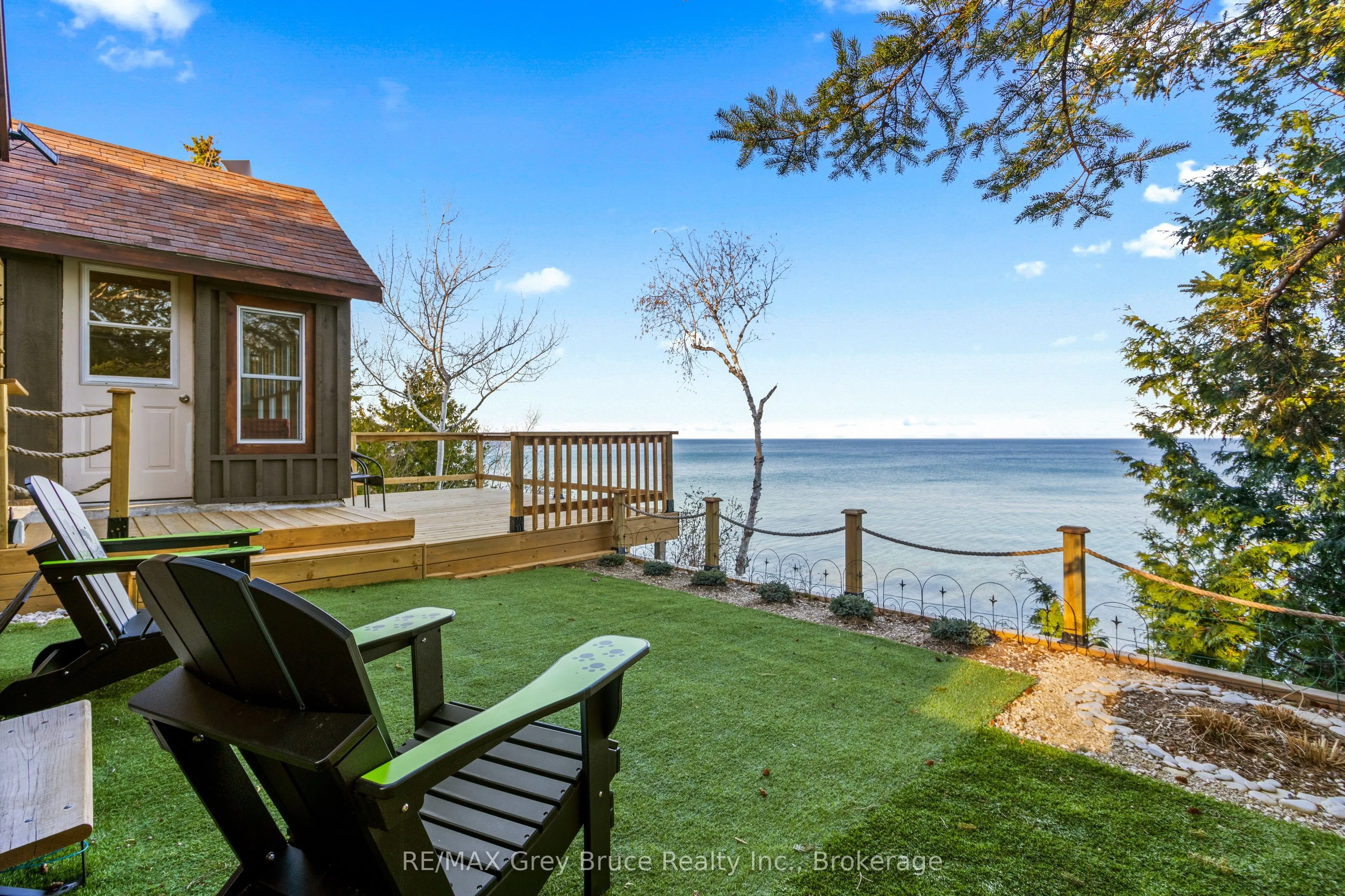 1132 Dyers Bay Road