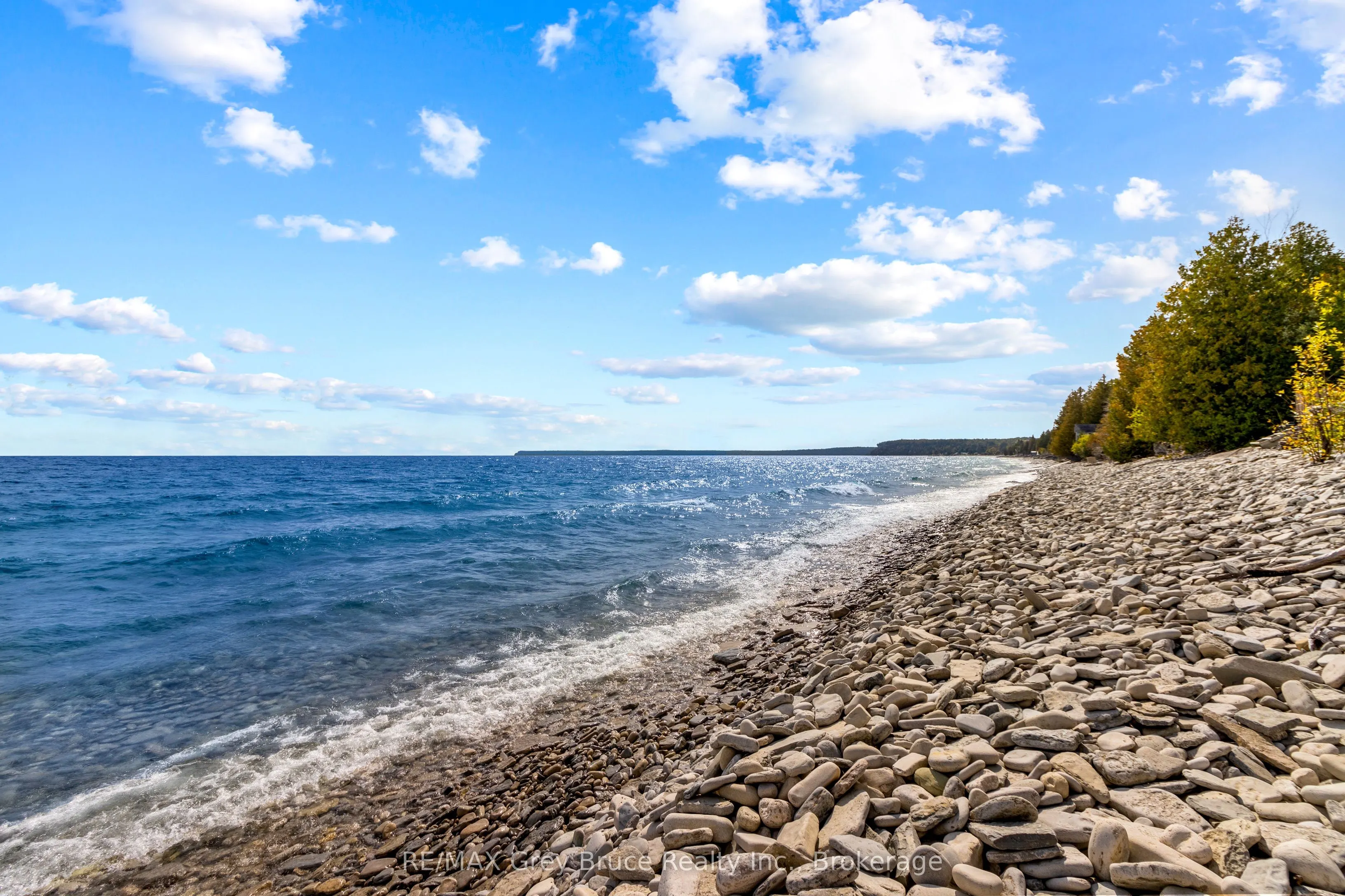 1132 Dyers Bay Road