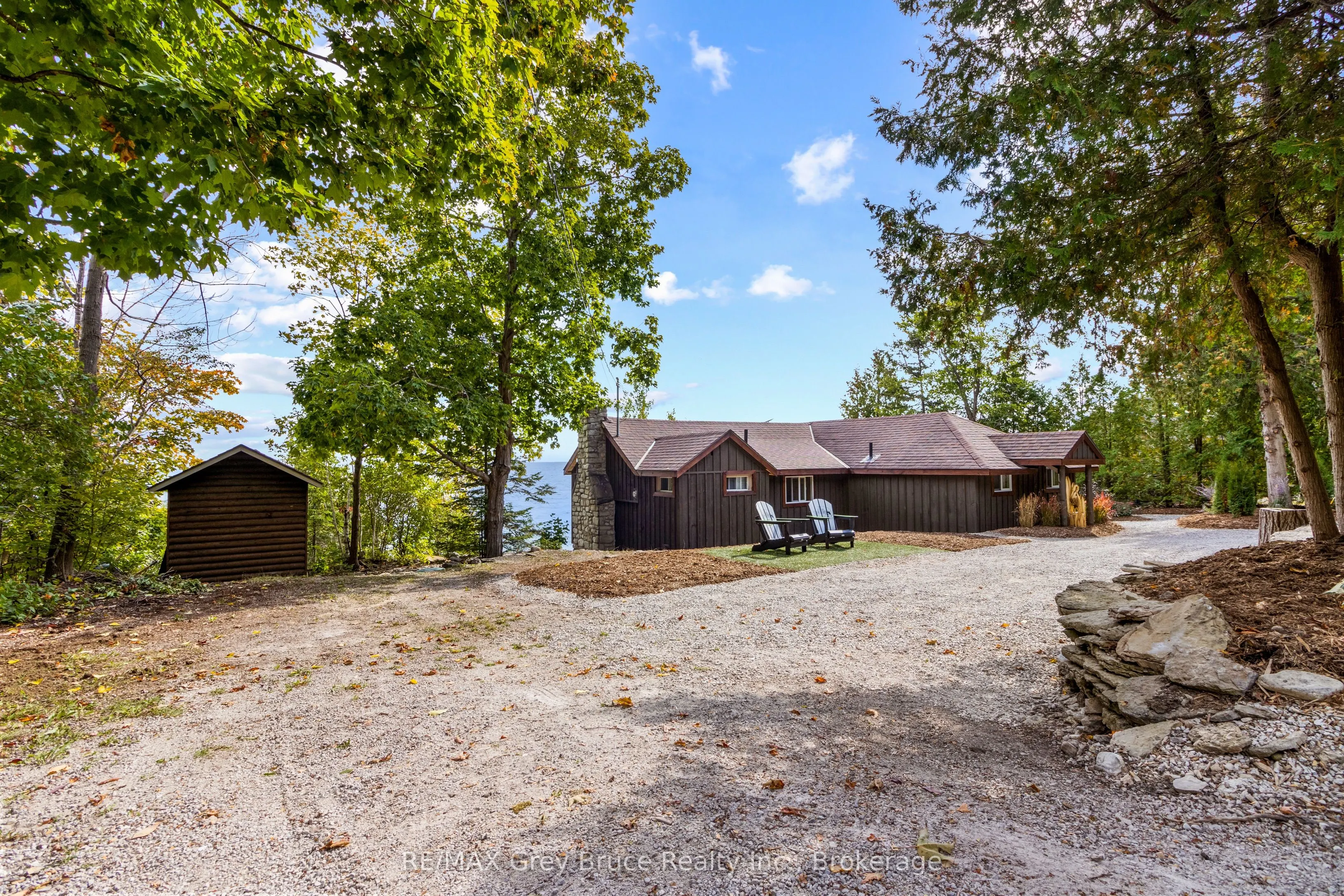 1132 Dyers Bay Road