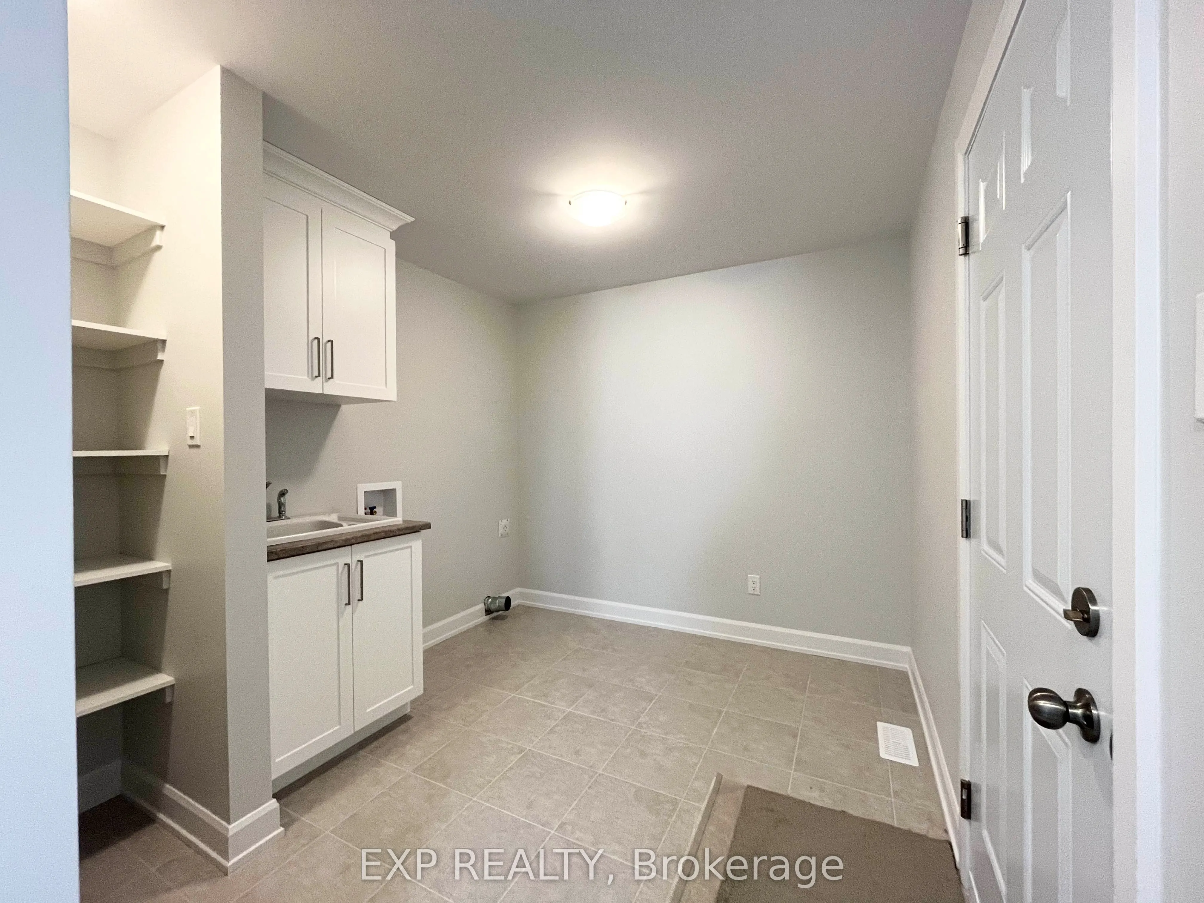 827 Solidex Place
