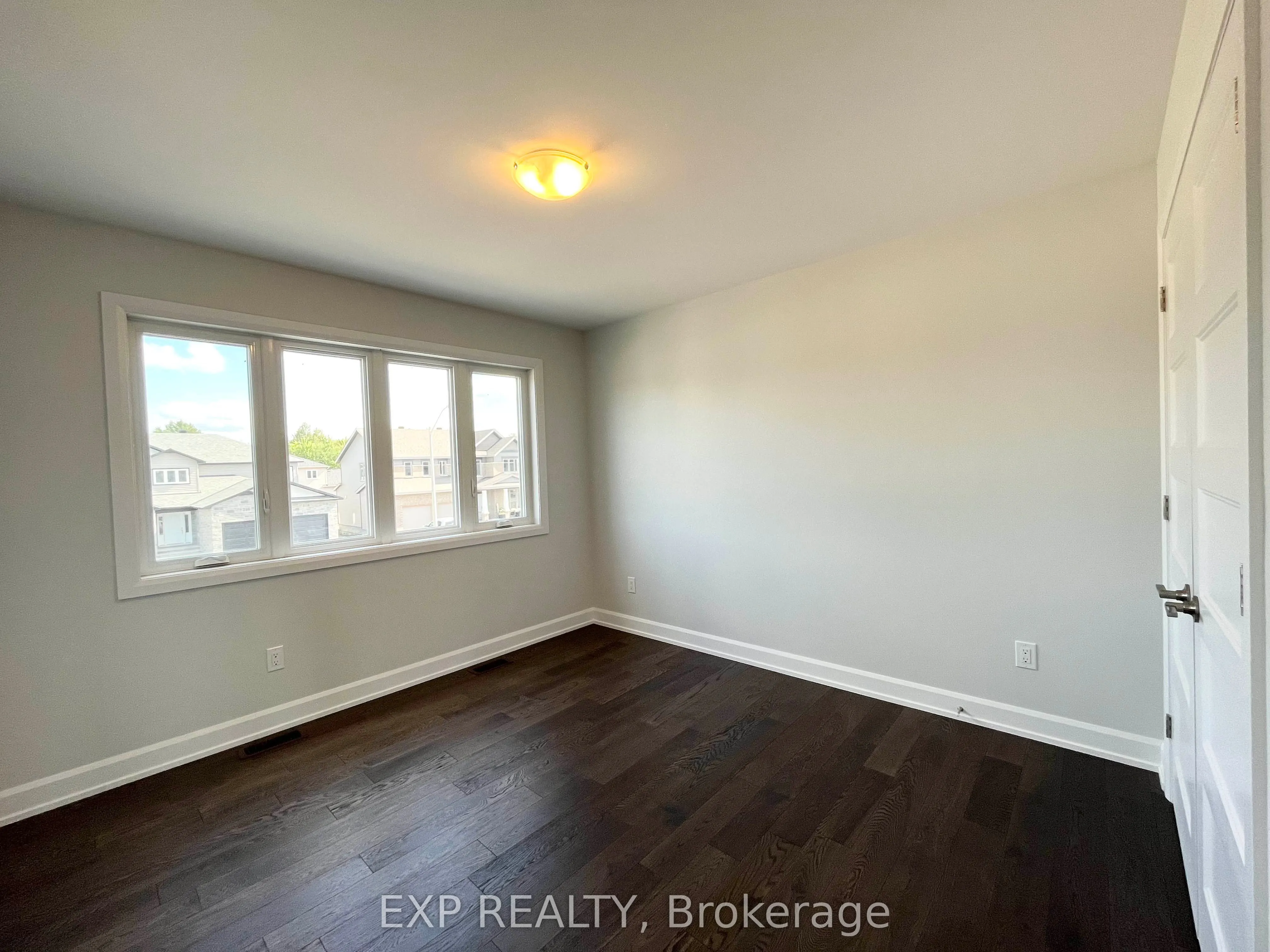 827 Solidex Place